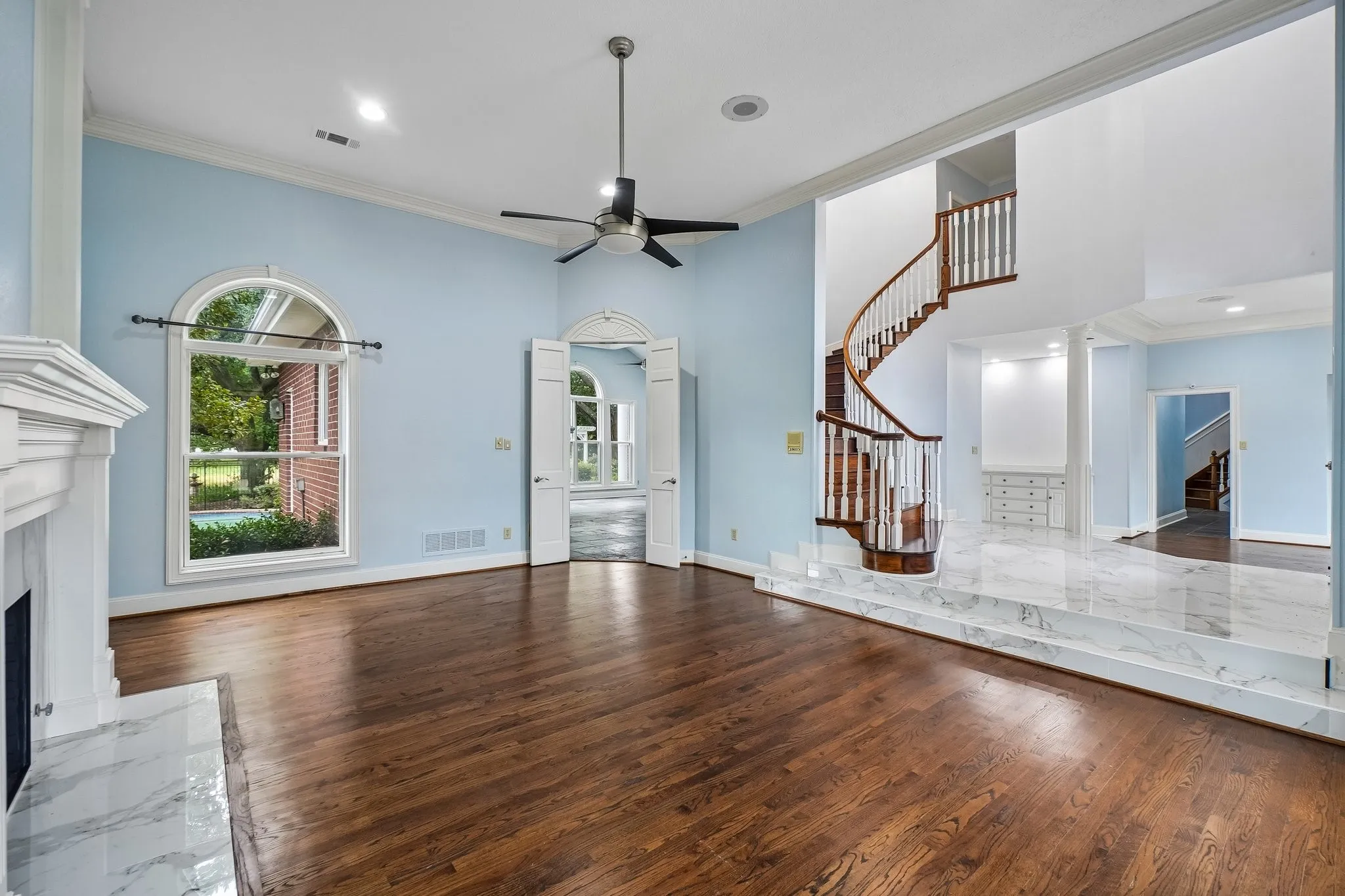 Single Family Residence For Sale in Dallas County , 32 Victoria Drive, Rowlett, Texas 75088, 5 Bedroom, 6 Bathroom, 3 Garage spaces, 5,648 Sqft, built in 1986, mls#21403917, Real Estate Agent in Rowlett, Homes For Sale in Dallas county, Homes For Sale in Rowlett, Realtor in Rowlett Texas, Real Estate Brokerage Independent Realty Texas, Luminita Cordes Realtor