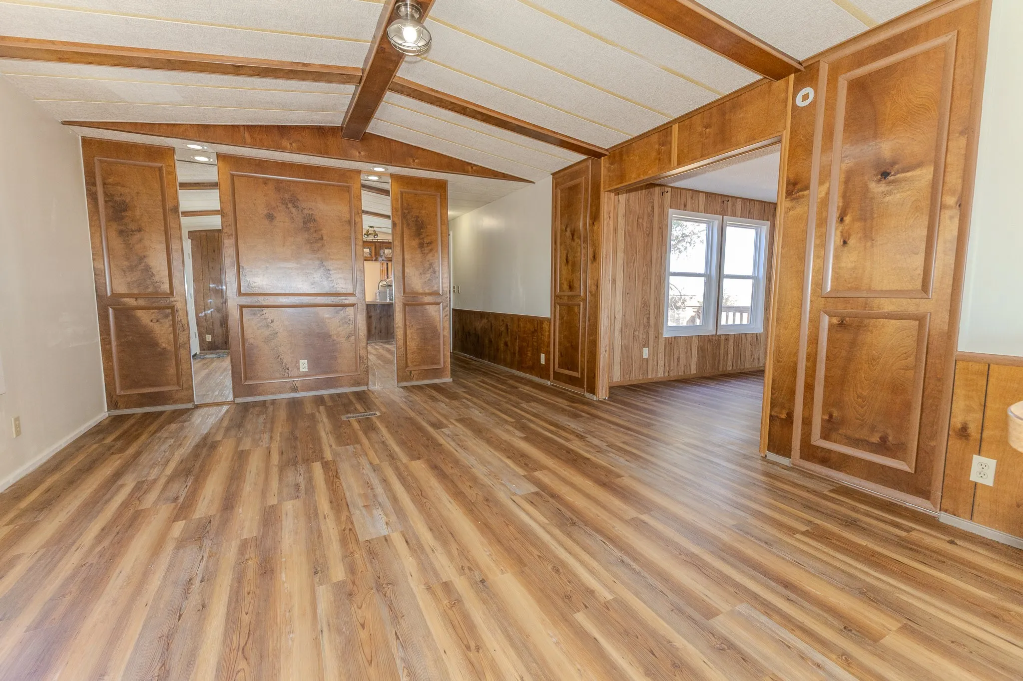 Single Family Residence For Sale in Taylor County , 1175 FM 126, Merkel, Texas 79536, 3 Bedroom, 2 Bathroom, 4 Garage spaces, 1,808 Sqft, built in 1972, mls#21405468, Real Estate Agent in Merkel, Homes For Sale in Taylor county, Homes For Sale in Merkel, Realtor in Merkel Texas, Real Estate Brokerage Independent Realty Texas, Luminita Cordes Realtor