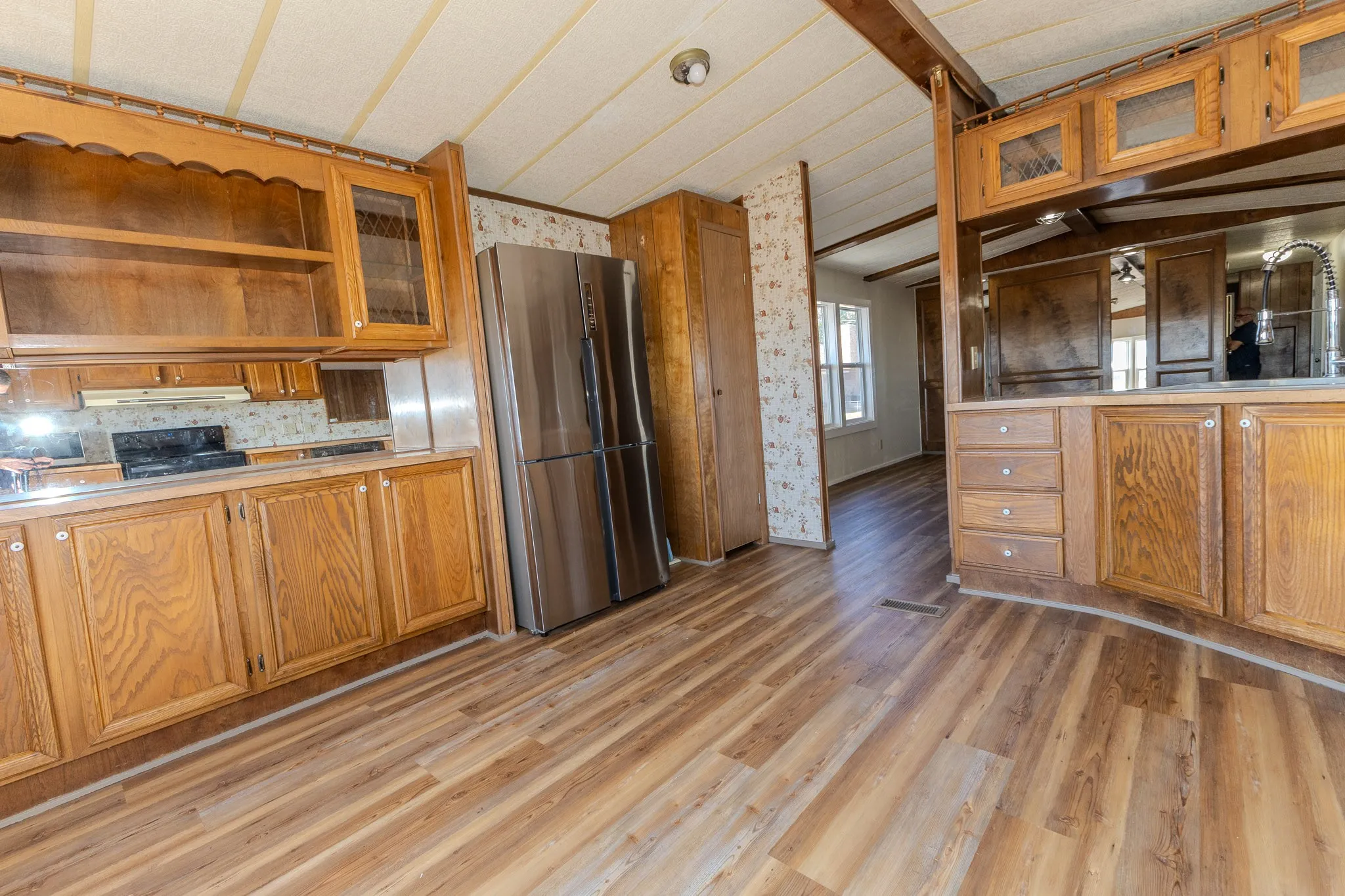 Single Family Residence For Sale in Taylor County , 1175 FM 126, Merkel, Texas 79536, 3 Bedroom, 2 Bathroom, 4 Garage spaces, 1,808 Sqft, built in 1972, mls#21405468, Real Estate Agent in Merkel, Homes For Sale in Taylor county, Homes For Sale in Merkel, Realtor in Merkel Texas, Real Estate Brokerage Independent Realty Texas, Luminita Cordes Realtor