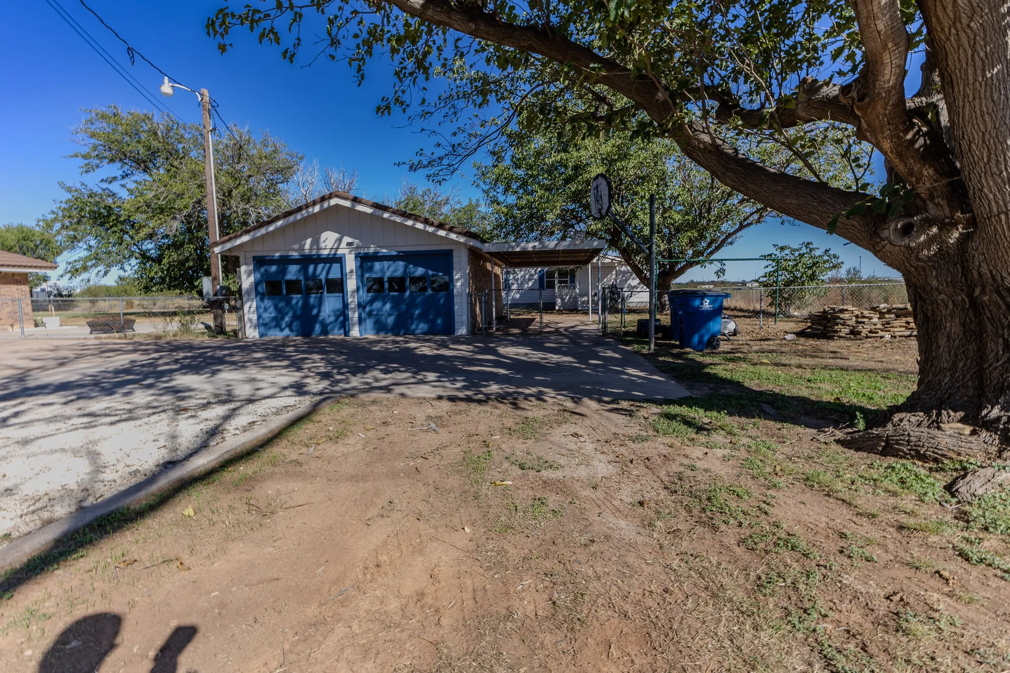 Single Family Residence For Sale in Taylor County , 1175 FM 126, Merkel, Texas 79536, 3 Bedroom, 2 Bathroom, 4 Garage spaces, 1,808 Sqft, built in 1972, mls#21405468, Real Estate Agent in Merkel, Homes For Sale in Taylor county, Homes For Sale in Merkel, Realtor in Merkel Texas, Real Estate Brokerage Independent Realty Texas, Luminita Cordes Realtor
