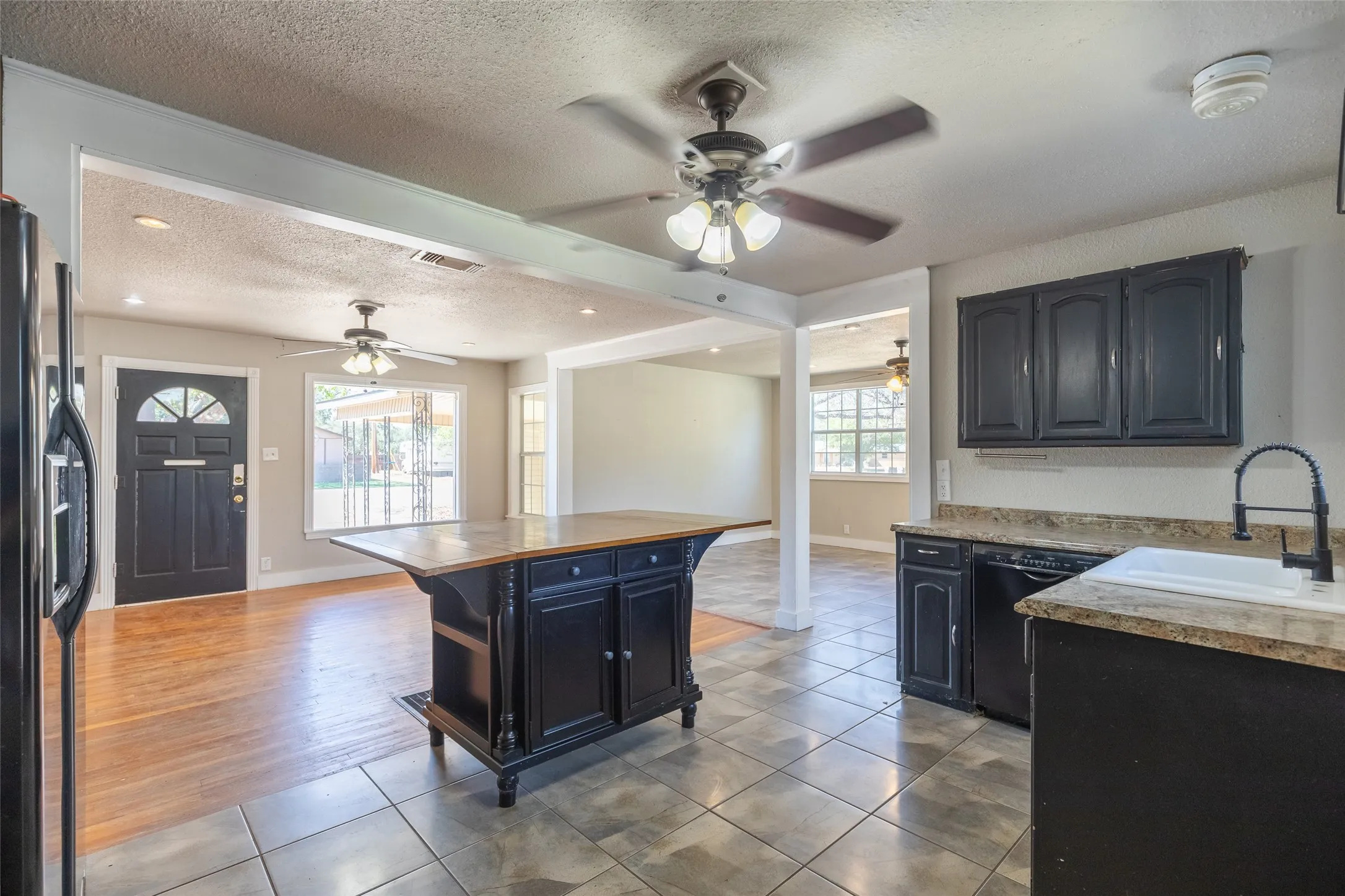Single Family Residence For Sale in Taylor County , 901 Ash, Merkel, Texas 79536, 3 Bedroom, 2 Bathroom, Garage spaces, 1,890 Sqft, built in 1949, mls#21405469, Real Estate Agent in Merkel, Homes For Sale in Taylor county, Homes For Sale in Merkel, Realtor in Merkel Texas, Real Estate Brokerage Independent Realty Texas, Luminita Cordes Realtor