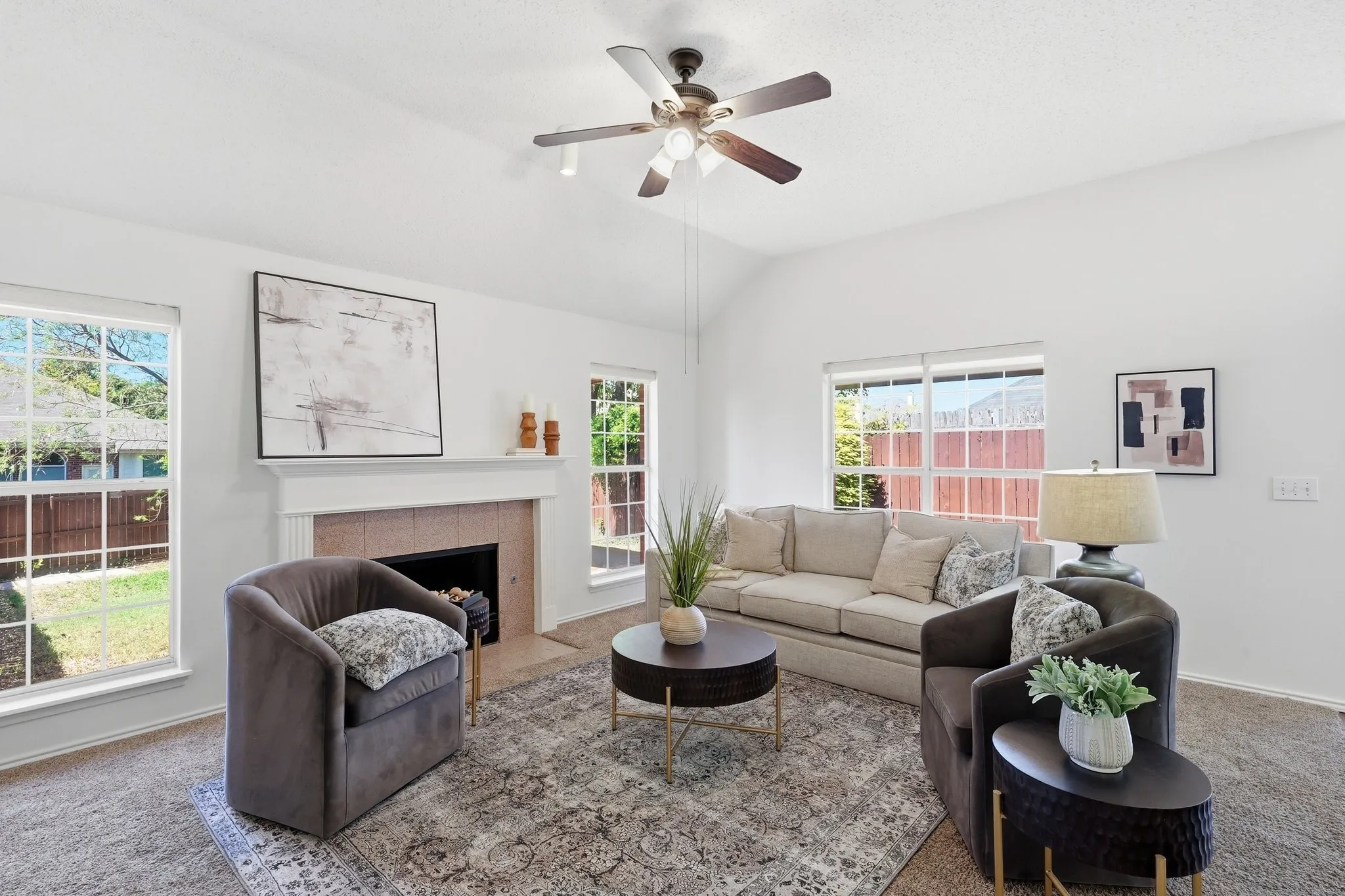 Single Family Residence For Sale in Collin County , 7641 King Arthur Road, Frisco, Texas 75035, 3 Bedroom, 2 Bathroom, 2 Garage spaces, 1,861 Sqft, built in 1992, mls#21403442, Real Estate Agent in Frisco, Homes For Sale in Collin county, Homes For Sale in Frisco, Realtor in Frisco Texas, Real Estate Brokerage Independent Realty Texas, Luminita Cordes Realtor