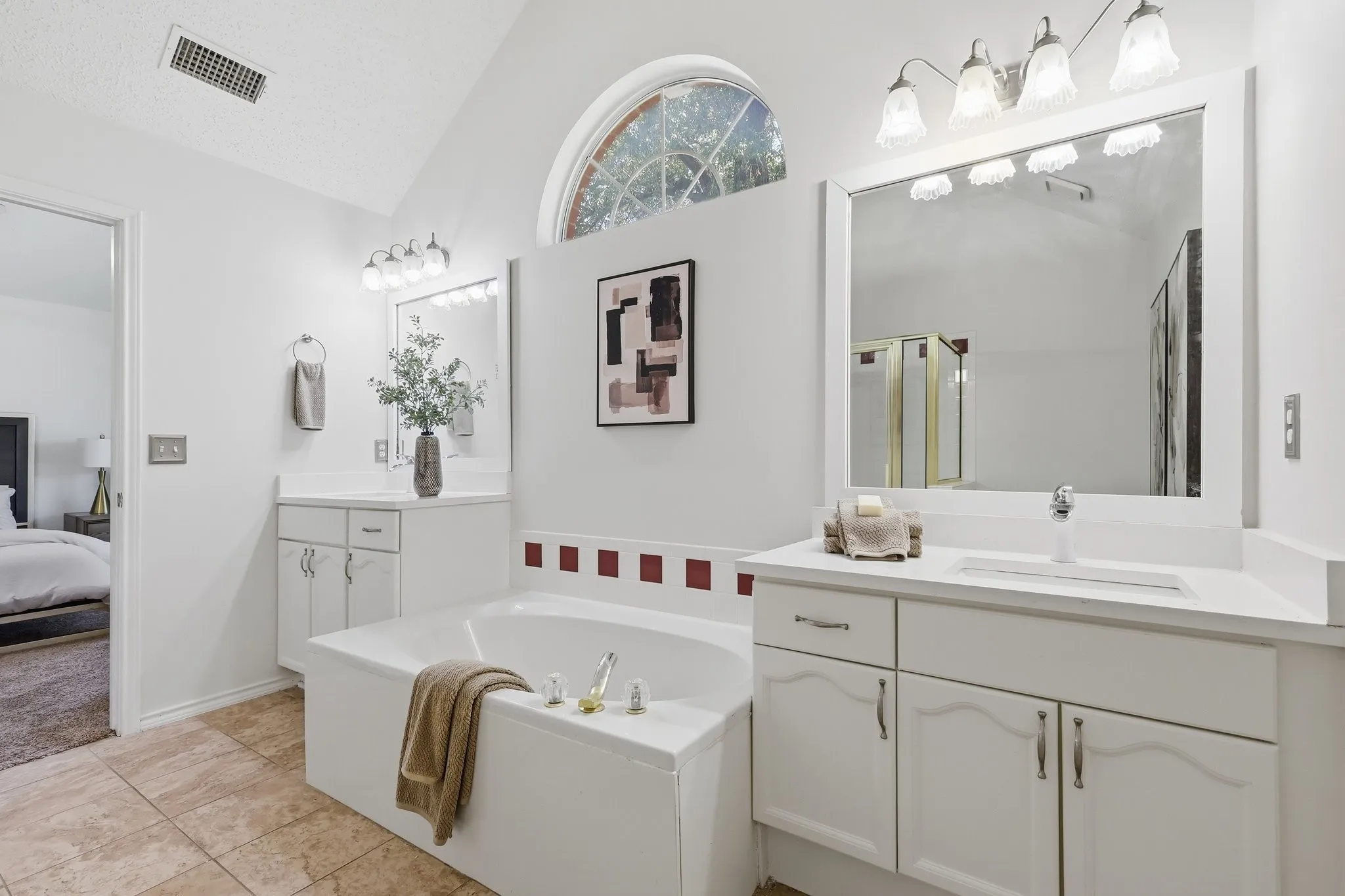 Single Family Residence For Sale in Collin County , 7641 King Arthur Road, Frisco, Texas 75035, 3 Bedroom, 2 Bathroom, 2 Garage spaces, 1,861 Sqft, built in 1992, mls#21403442, Real Estate Agent in Frisco, Homes For Sale in Collin county, Homes For Sale in Frisco, Realtor in Frisco Texas, Real Estate Brokerage Independent Realty Texas, Luminita Cordes Realtor