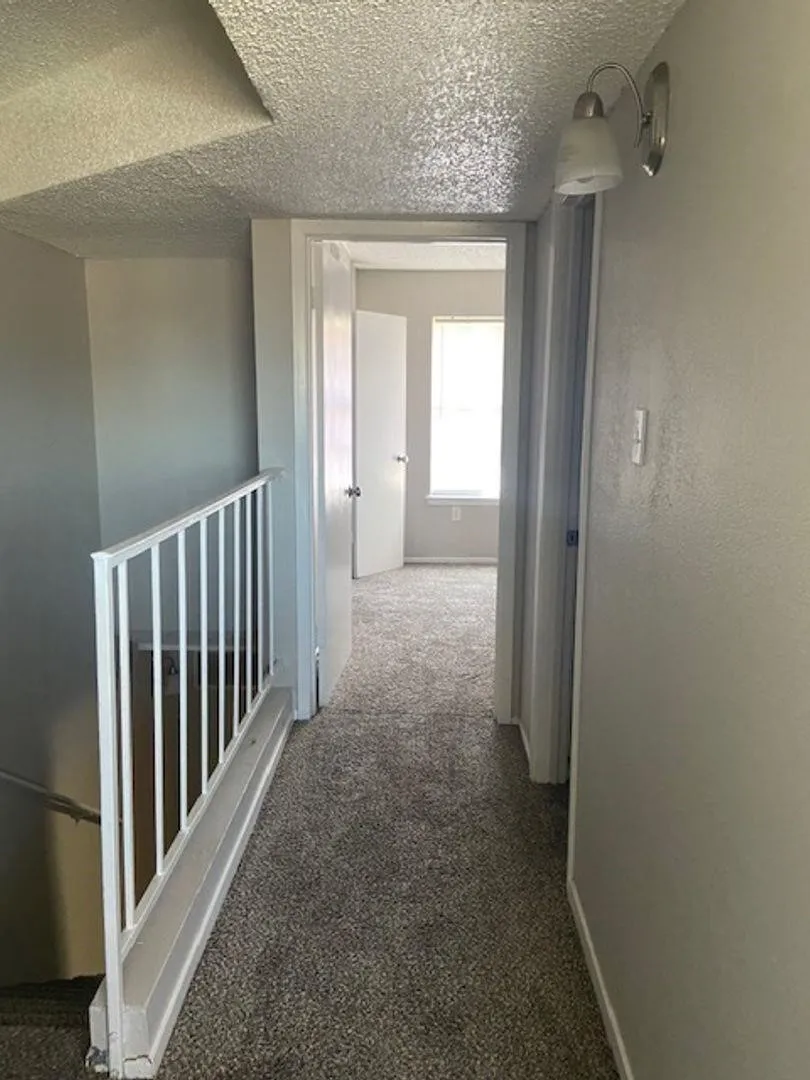 Apartment For Rent in Taylor County , 2400 Buffalo Gap Road 105, Abilene, Texas 79605, 2 Bedroom, 2 Bathroom, Garage spaces, 1,178 Sqft, built in 1973, mls#21405474, Real Estate Agent in Abilene, Homes For Rent in Taylor county, Homes For Rent in Abilene, Realtor in Abilene Texas, Real Estate Brokerage Independent Realty Texas, Luminita Cordes Realtor