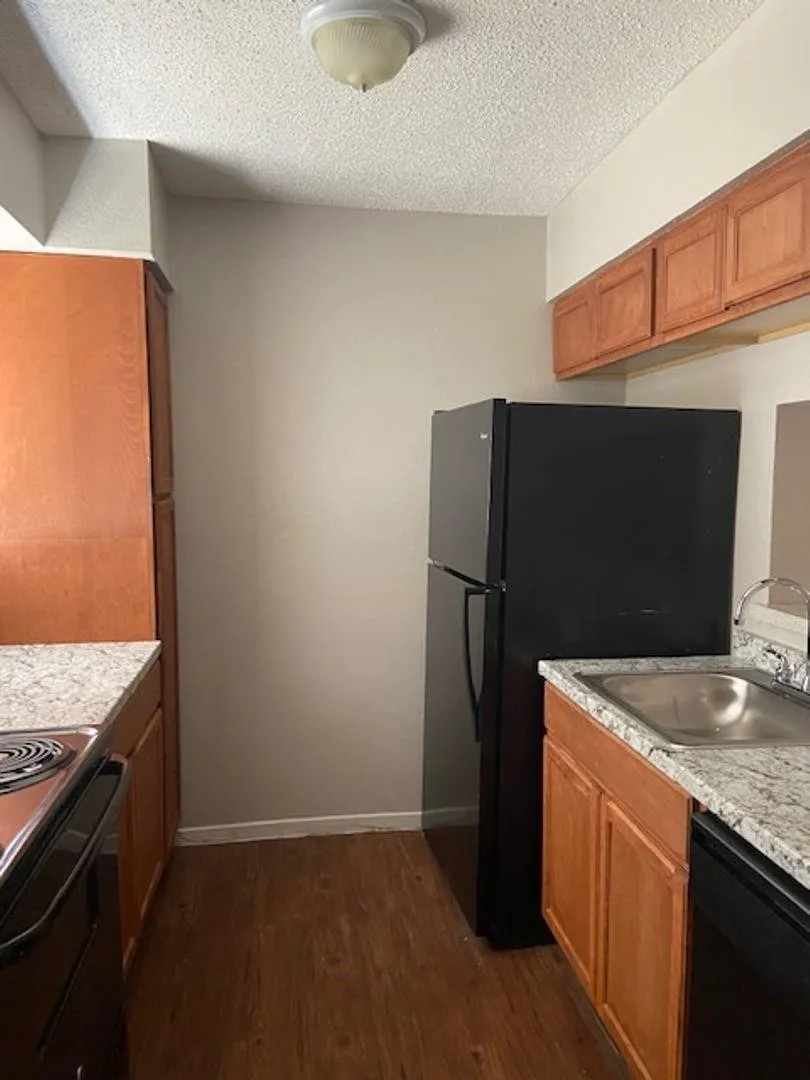 Apartment For Rent in Taylor County , 2400 Buffalo Gap Road 105, Abilene, Texas 79605, 2 Bedroom, 2 Bathroom, Garage spaces, 1,178 Sqft, built in 1973, mls#21405474, Real Estate Agent in Abilene, Homes For Rent in Taylor county, Homes For Rent in Abilene, Realtor in Abilene Texas, Real Estate Brokerage Independent Realty Texas, Luminita Cordes Realtor