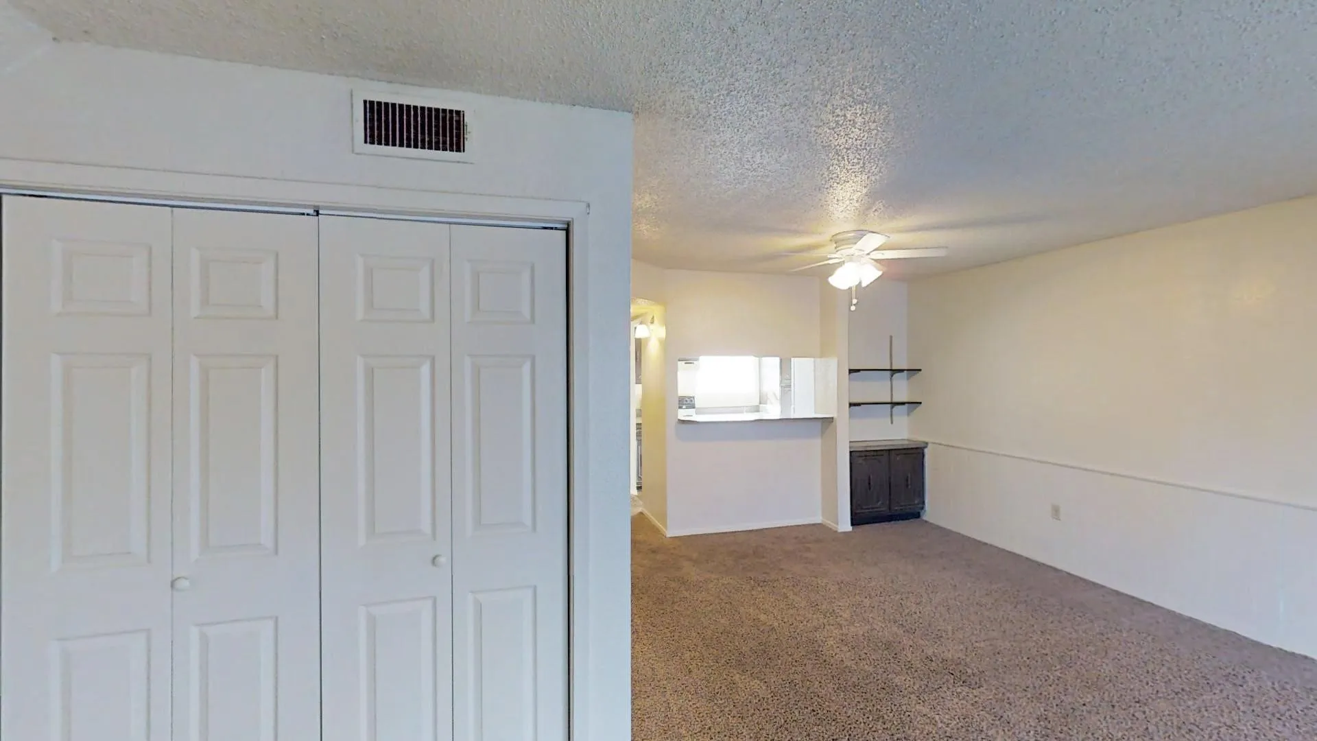 Apartment For Rent in Taylor County , 2400 Buffalo Gap Road 105, Abilene, Texas 79605, 2 Bedroom, 2 Bathroom, Garage spaces, 1,178 Sqft, built in 1973, mls#21405474, Real Estate Agent in Abilene, Homes For Rent in Taylor county, Homes For Rent in Abilene, Realtor in Abilene Texas, Real Estate Brokerage Independent Realty Texas, Luminita Cordes Realtor