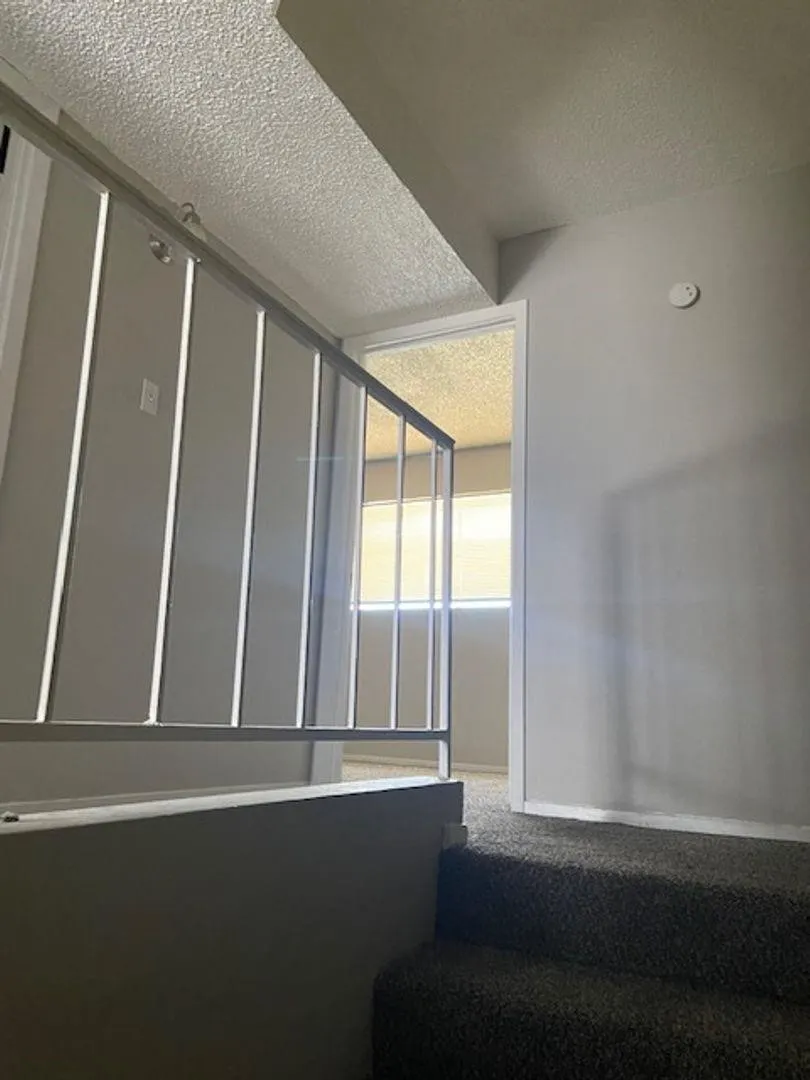 Apartment For Rent in Taylor County , 2400 Buffalo Gap Road 105, Abilene, Texas 79605, 2 Bedroom, 2 Bathroom, Garage spaces, 1,178 Sqft, built in 1973, mls#21405474, Real Estate Agent in Abilene, Homes For Rent in Taylor county, Homes For Rent in Abilene, Realtor in Abilene Texas, Real Estate Brokerage Independent Realty Texas, Luminita Cordes Realtor