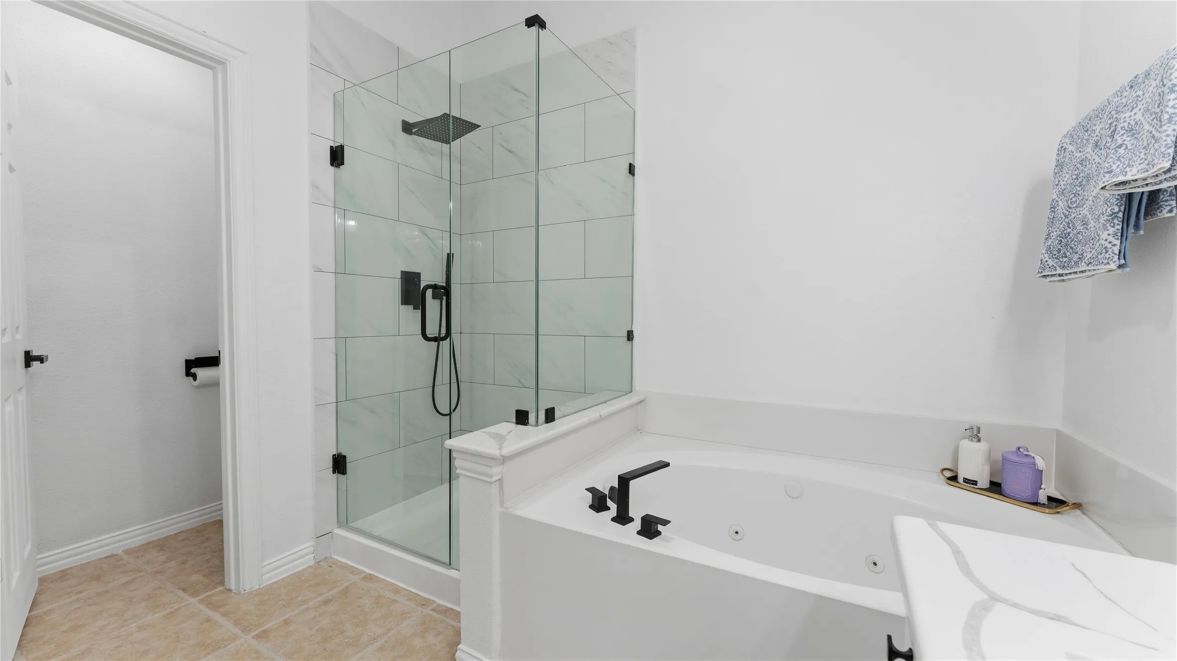 Single Family Residence For Sale in Collin County , 304 Turtle Court, Mc Kinney, Texas 75072, 4 Bedroom, 2 Bathroom, 2 Garage spaces, 2,102 Sqft, built in 2001, mls#21404320, Real Estate Agent in Mc Kinney, Homes For Sale in Collin county, Homes For Sale in Mc Kinney, Realtor in Mc Kinney Texas, Real Estate Brokerage Independent Realty Texas, Luminita Cordes Realtor