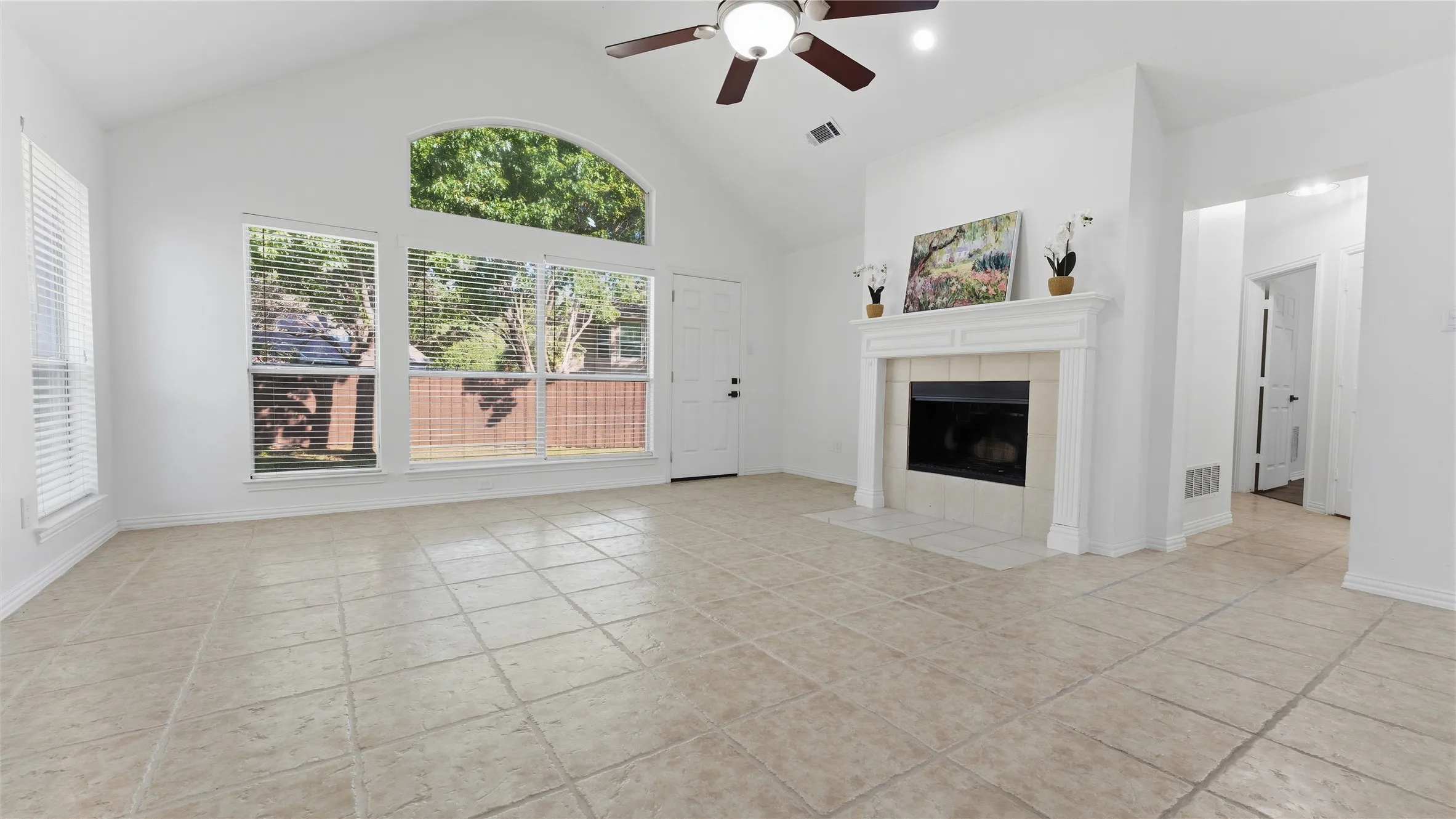 Single Family Residence For Sale in Collin County , 304 Turtle Court, Mc Kinney, Texas 75072, 4 Bedroom, 2 Bathroom, 2 Garage spaces, 2,102 Sqft, built in 2001, mls#21404320, Real Estate Agent in Mc Kinney, Homes For Sale in Collin county, Homes For Sale in Mc Kinney, Realtor in Mc Kinney Texas, Real Estate Brokerage Independent Realty Texas, Luminita Cordes Realtor