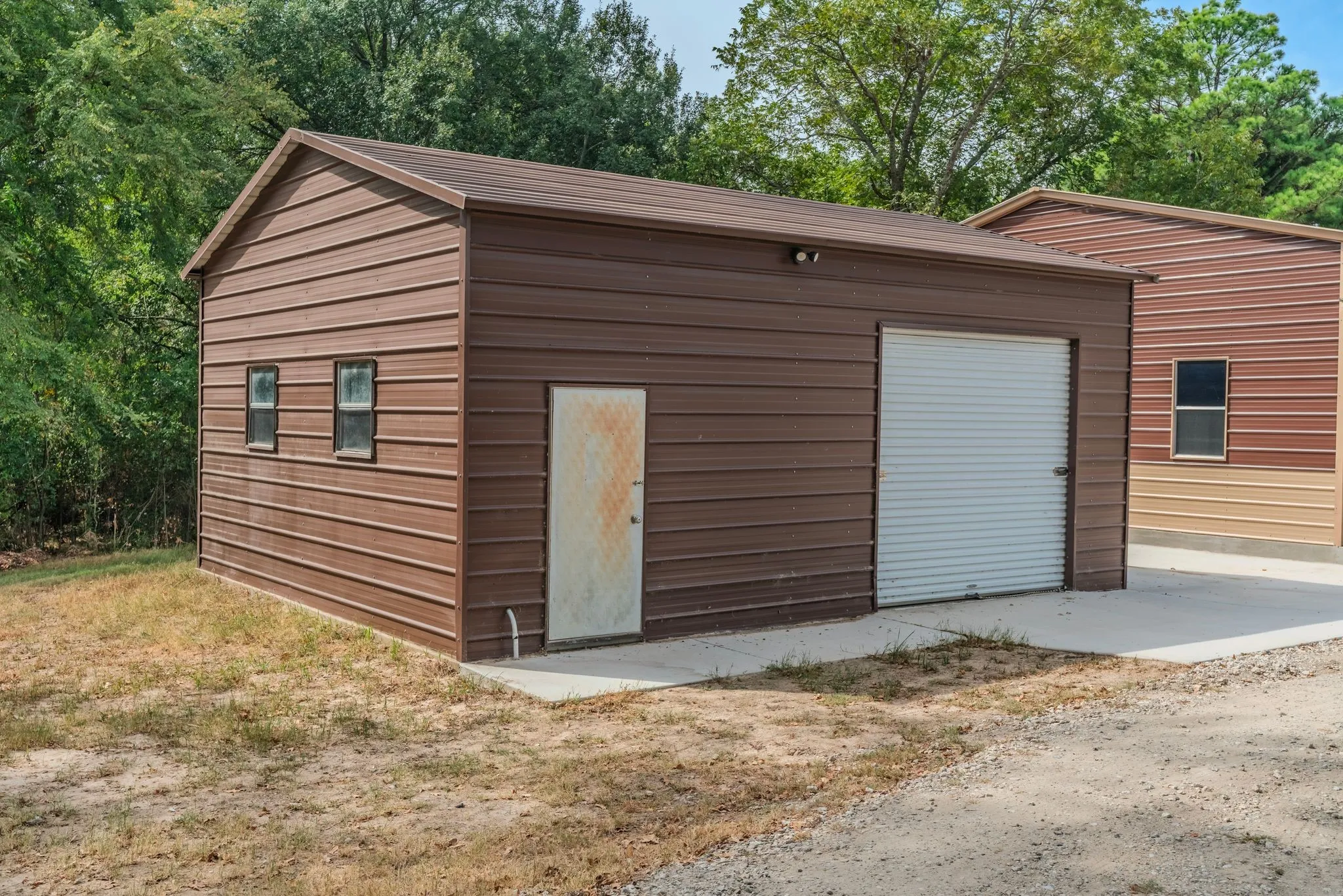 Single Family Residence For Sale in Hunt County , 5781 COUNTY ROAD 3515, Quinlan, Texas 75474, 3 Bedroom, 2 Bathroom, Garage spaces, 2,163 Sqft, built in 2008, mls#21403450, Real Estate Agent in Quinlan, Homes For Sale in Hunt county, Homes For Sale in Quinlan, Realtor in Quinlan Texas, Real Estate Brokerage Independent Realty Texas, Luminita Cordes Realtor