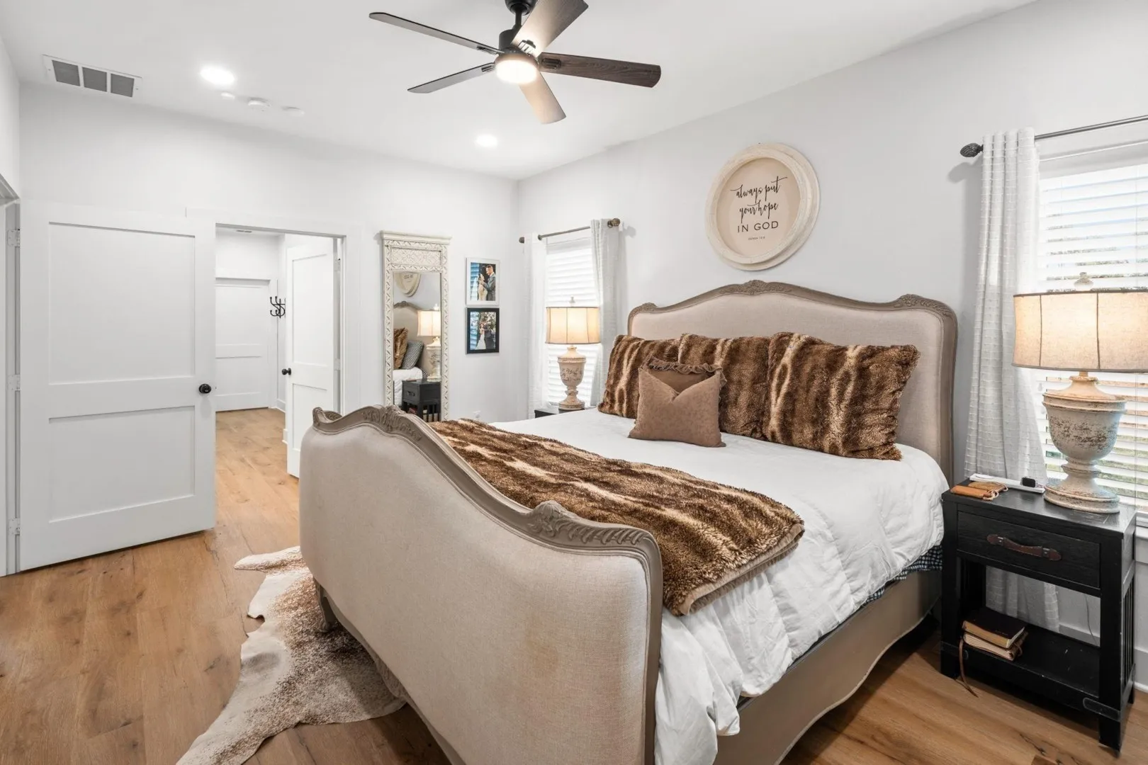 Single Family Residence For Sale in Smith County , 13127 S County Road 246, Arp, Texas 75750, 3 Bedroom, 3 Bathroom, 4 Garage spaces, 2,487 Sqft, built in 2023, mls#21404207, Real Estate Agent in Arp, Homes For Sale in Smith county, Homes For Sale in Arp, Realtor in Arp Texas, Real Estate Brokerage Independent Realty Texas, Luminita Cordes Realtor