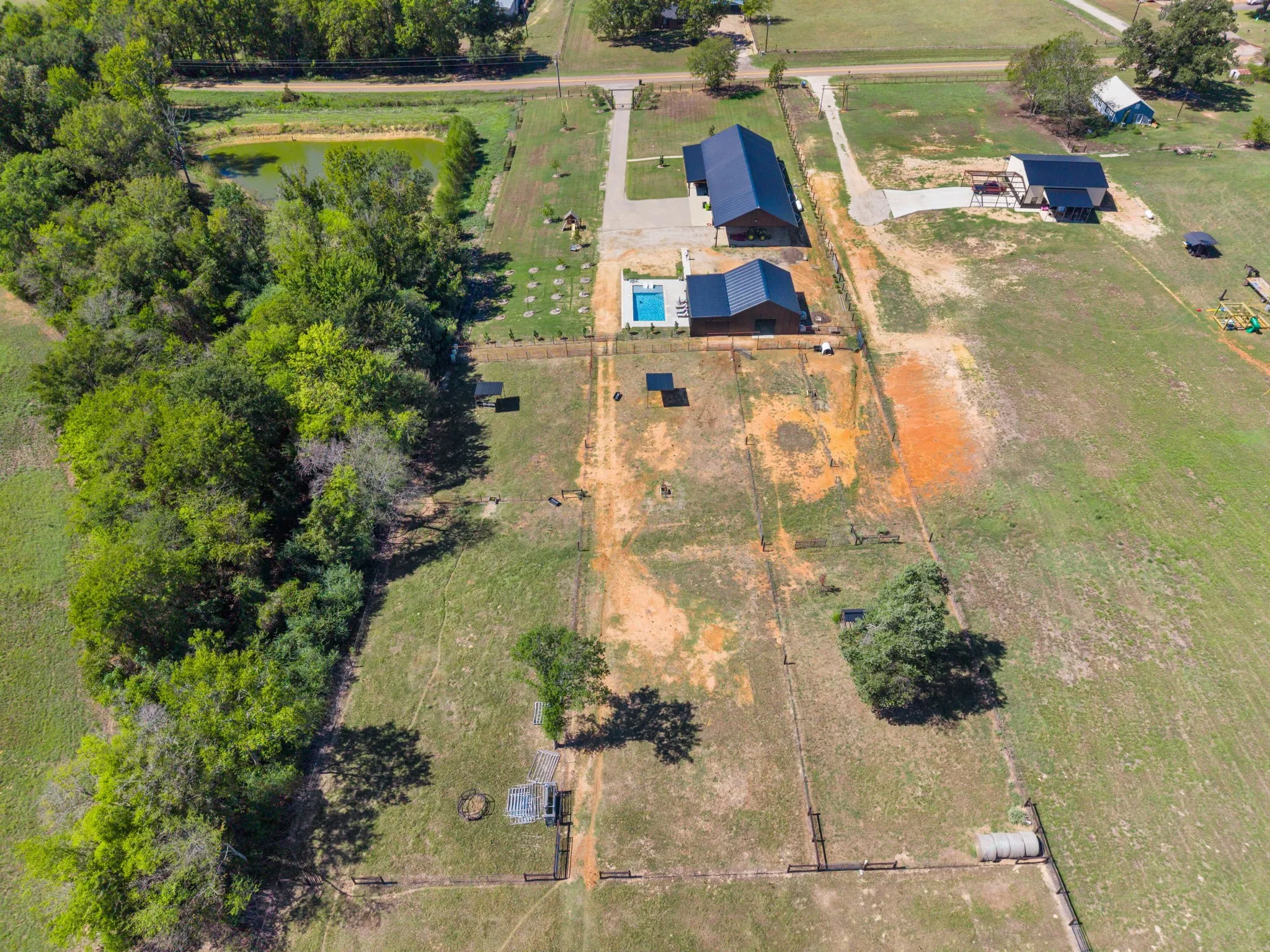 Single Family Residence For Sale in Smith County , 13127 S County Road 246, Arp, Texas 75750, 3 Bedroom, 3 Bathroom, 4 Garage spaces, 2,487 Sqft, built in 2023, mls#21404207, Real Estate Agent in Arp, Homes For Sale in Smith county, Homes For Sale in Arp, Realtor in Arp Texas, Real Estate Brokerage Independent Realty Texas, Luminita Cordes Realtor