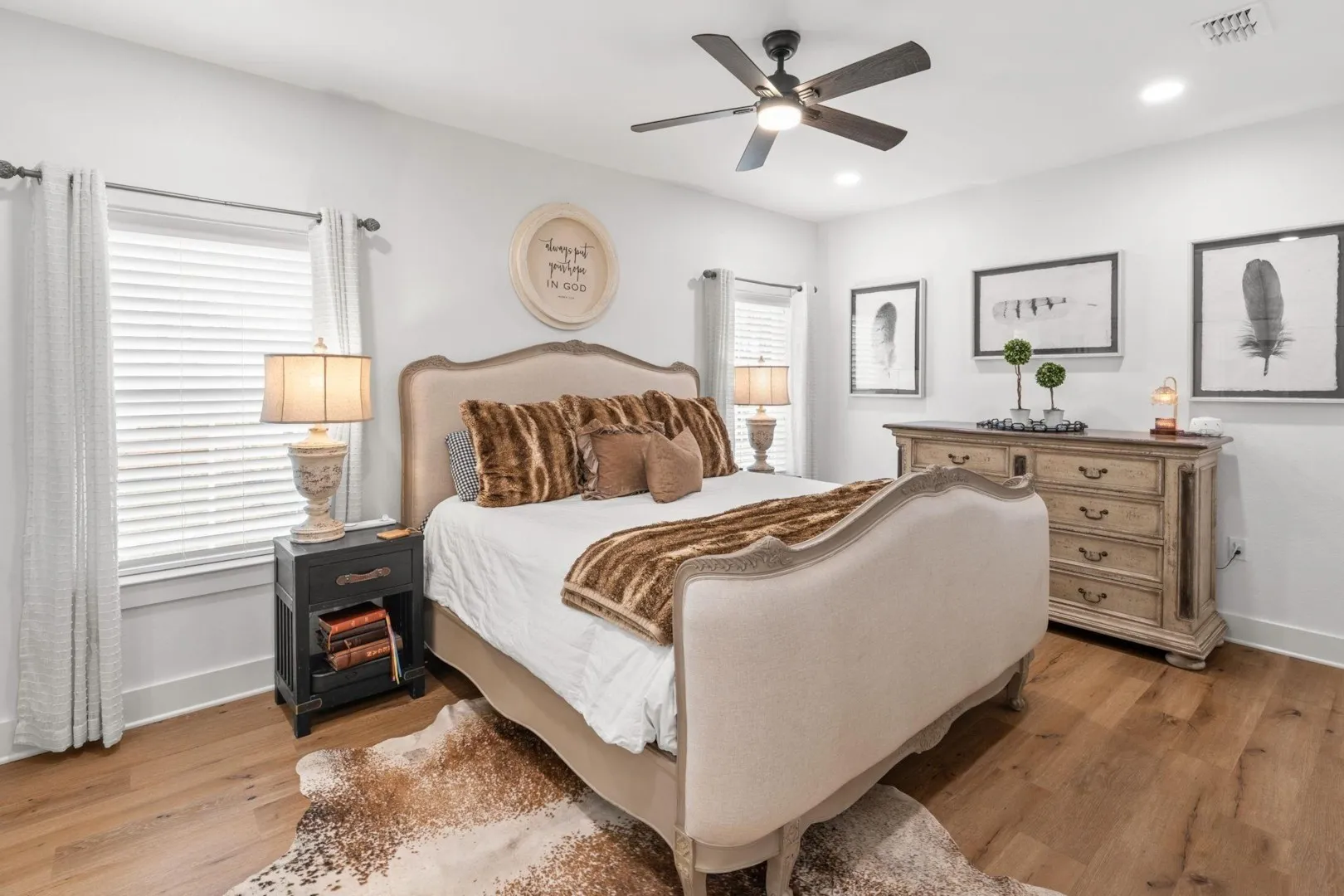 Single Family Residence For Sale in Smith County , 13127 S County Road 246, Arp, Texas 75750, 3 Bedroom, 3 Bathroom, 4 Garage spaces, 2,487 Sqft, built in 2023, mls#21404207, Real Estate Agent in Arp, Homes For Sale in Smith county, Homes For Sale in Arp, Realtor in Arp Texas, Real Estate Brokerage Independent Realty Texas, Luminita Cordes Realtor