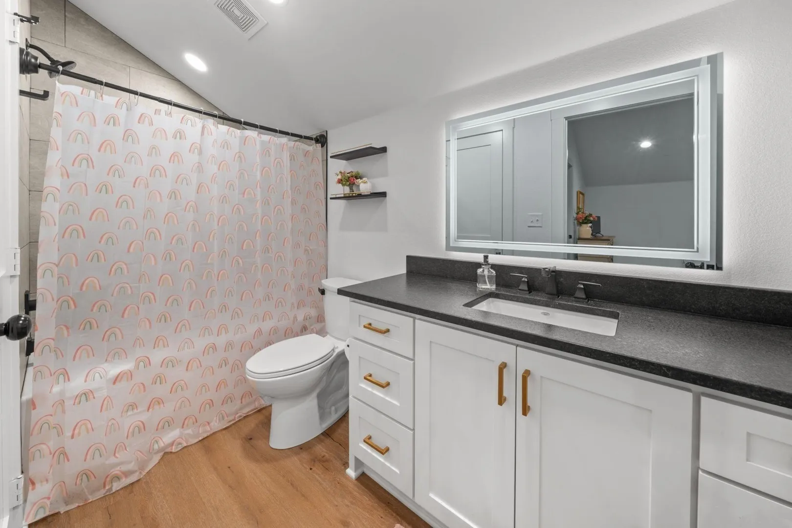 Single Family Residence For Sale in Smith County , 13127 S County Road 246, Arp, Texas 75750, 3 Bedroom, 3 Bathroom, 4 Garage spaces, 2,487 Sqft, built in 2023, mls#21404207, Real Estate Agent in Arp, Homes For Sale in Smith county, Homes For Sale in Arp, Realtor in Arp Texas, Real Estate Brokerage Independent Realty Texas, Luminita Cordes Realtor