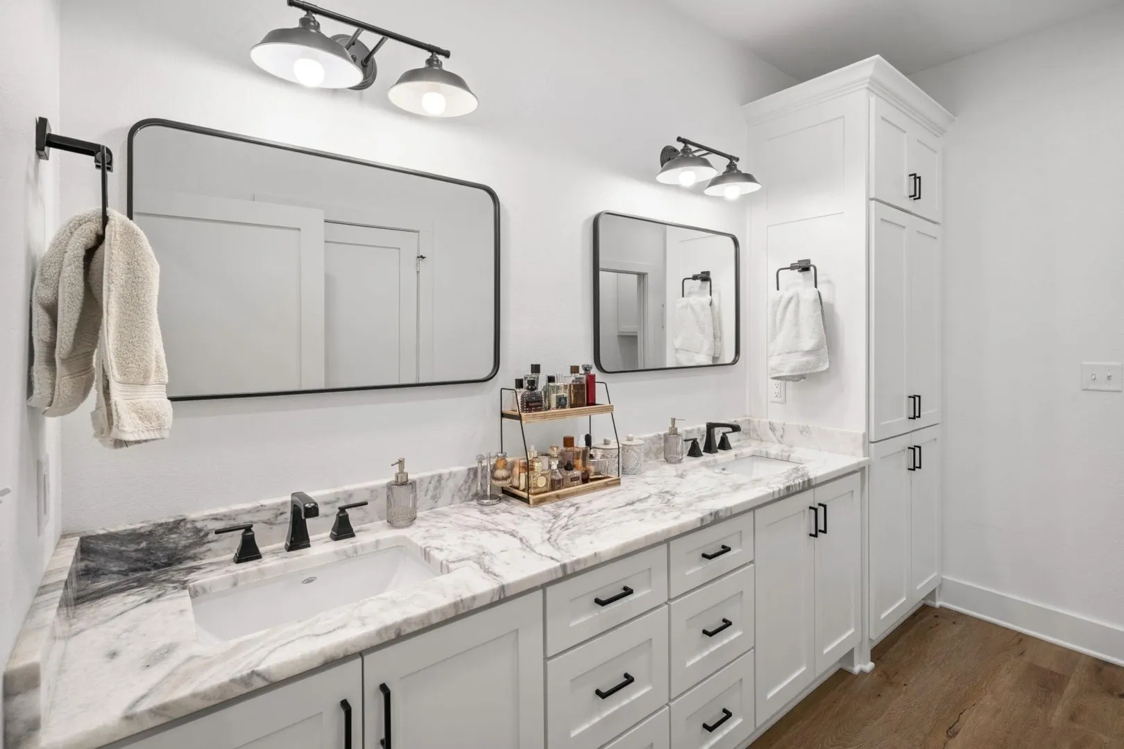 Single Family Residence For Sale in Smith County , 13127 S County Road 246, Arp, Texas 75750, 3 Bedroom, 3 Bathroom, 4 Garage spaces, 2,487 Sqft, built in 2023, mls#21404207, Real Estate Agent in Arp, Homes For Sale in Smith county, Homes For Sale in Arp, Realtor in Arp Texas, Real Estate Brokerage Independent Realty Texas, Luminita Cordes Realtor