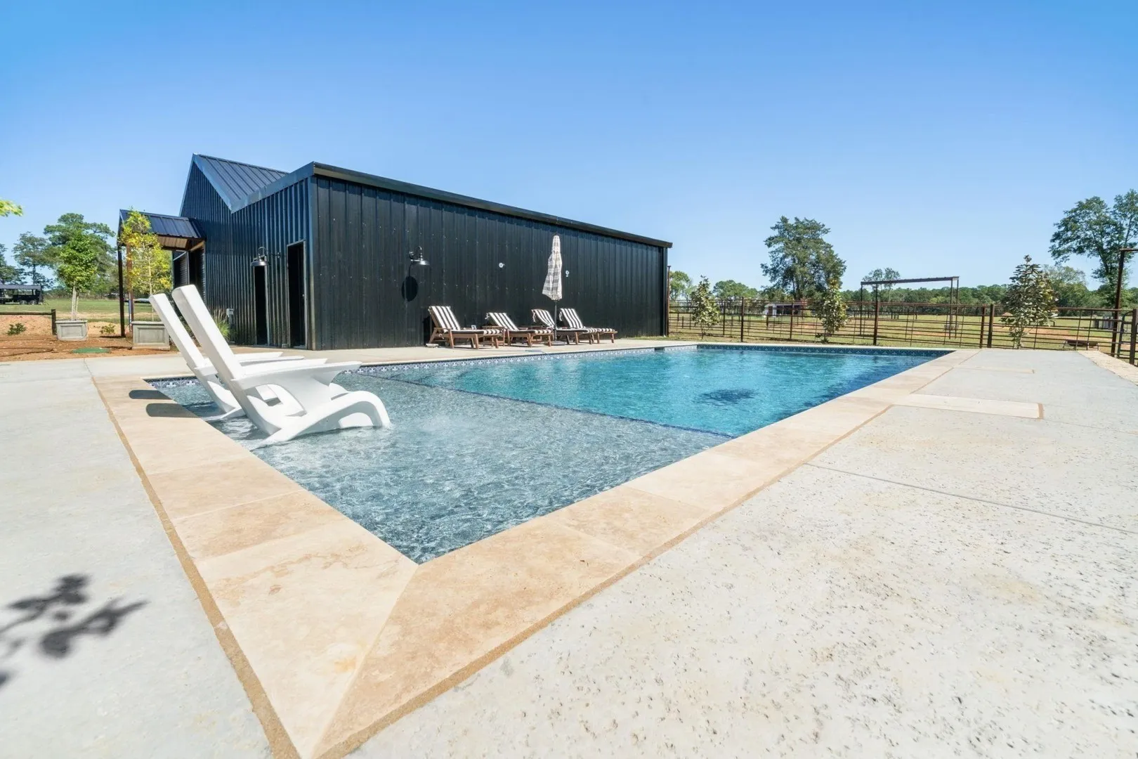 Single Family Residence For Sale in Smith County , 13127 S County Road 246, Arp, Texas 75750, 3 Bedroom, 3 Bathroom, 4 Garage spaces, 2,487 Sqft, built in 2023, mls#21404207, Real Estate Agent in Arp, Homes For Sale in Smith county, Homes For Sale in Arp, Realtor in Arp Texas, Real Estate Brokerage Independent Realty Texas, Luminita Cordes Realtor