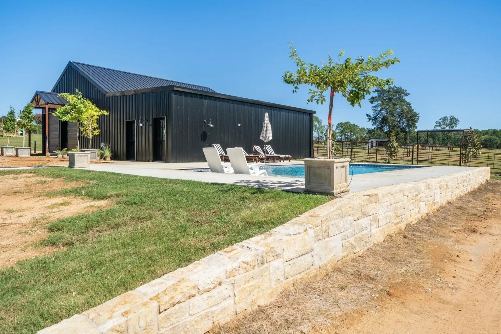 Single Family Residence For Sale in Smith County , 13127 S County Road 246, Arp, Texas 75750, 3 Bedroom, 3 Bathroom, 4 Garage spaces, 2,487 Sqft, built in 2023, mls#21404207, Real Estate Agent in Arp, Homes For Sale in Smith county, Homes For Sale in Arp, Realtor in Arp Texas, Real Estate Brokerage Independent Realty Texas, Luminita Cordes Realtor