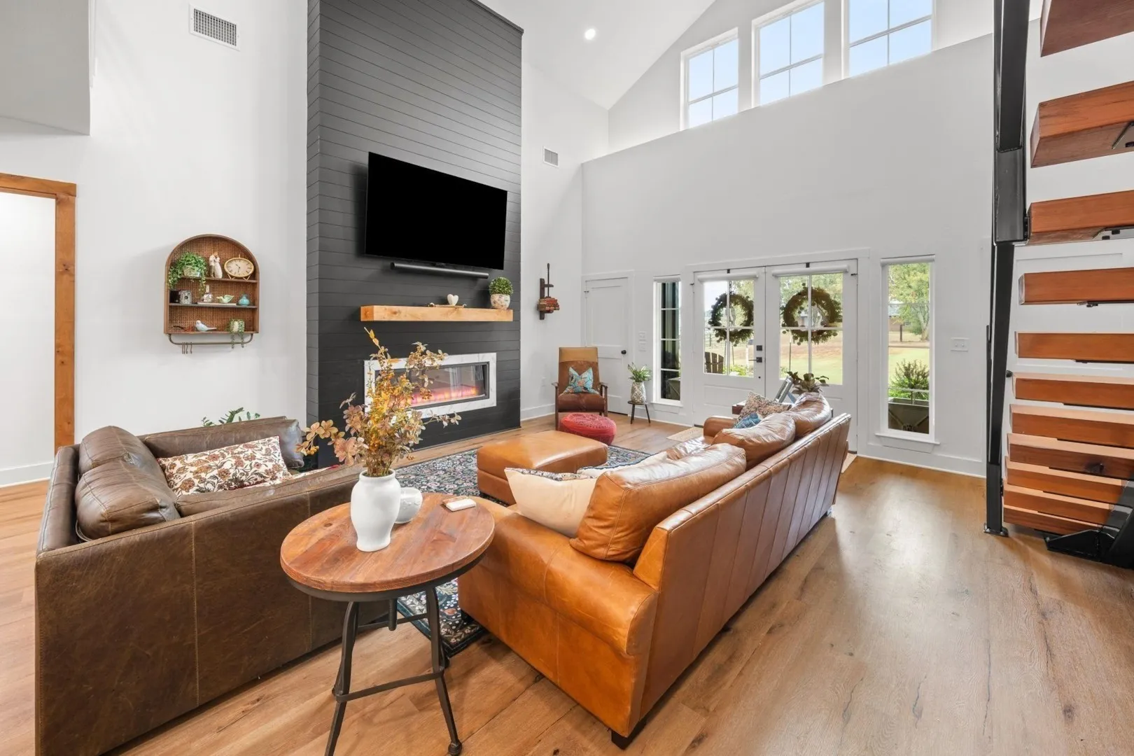 Single Family Residence For Sale in Smith County , 13127 S County Road 246, Arp, Texas 75750, 3 Bedroom, 3 Bathroom, 4 Garage spaces, 2,487 Sqft, built in 2023, mls#21404207, Real Estate Agent in Arp, Homes For Sale in Smith county, Homes For Sale in Arp, Realtor in Arp Texas, Real Estate Brokerage Independent Realty Texas, Luminita Cordes Realtor