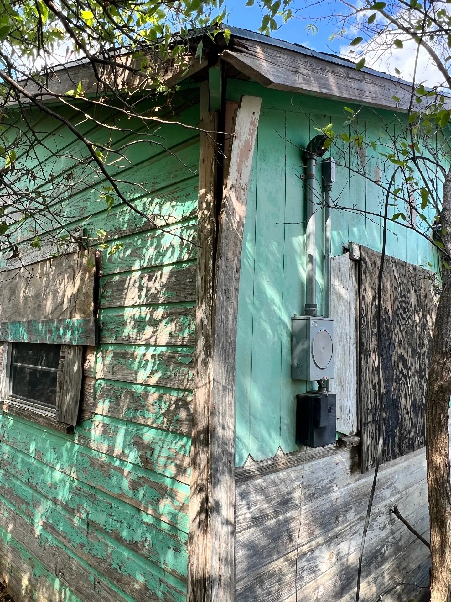 Single Family Residence For Sale in Coleman County , 907 Culbertson Street, Coleman, Texas 76834, 1 Bedroom, 1 Bathroom, Garage spaces, 612 Sqft, built in 1950, mls#21405481, Real Estate Agent in Coleman, Homes For Sale in Coleman county, Homes For Sale in Coleman, Realtor in Coleman Texas, Real Estate Brokerage Independent Realty Texas, Luminita Cordes Realtor