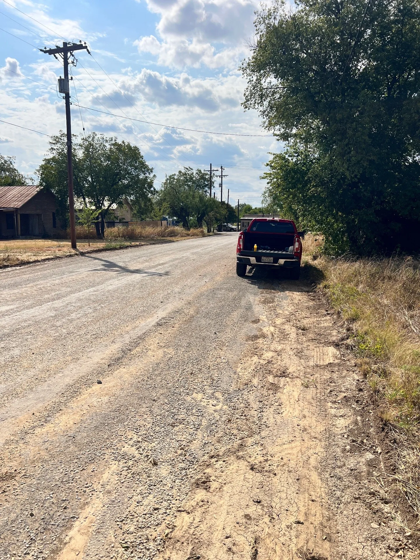 Single Family Residence For Sale in Coleman County , 907 Culbertson Street, Coleman, Texas 76834, 1 Bedroom, 1 Bathroom, Garage spaces, 612 Sqft, built in 1950, mls#21405481, Real Estate Agent in Coleman, Homes For Sale in Coleman county, Homes For Sale in Coleman, Realtor in Coleman Texas, Real Estate Brokerage Independent Realty Texas, Luminita Cordes Realtor
