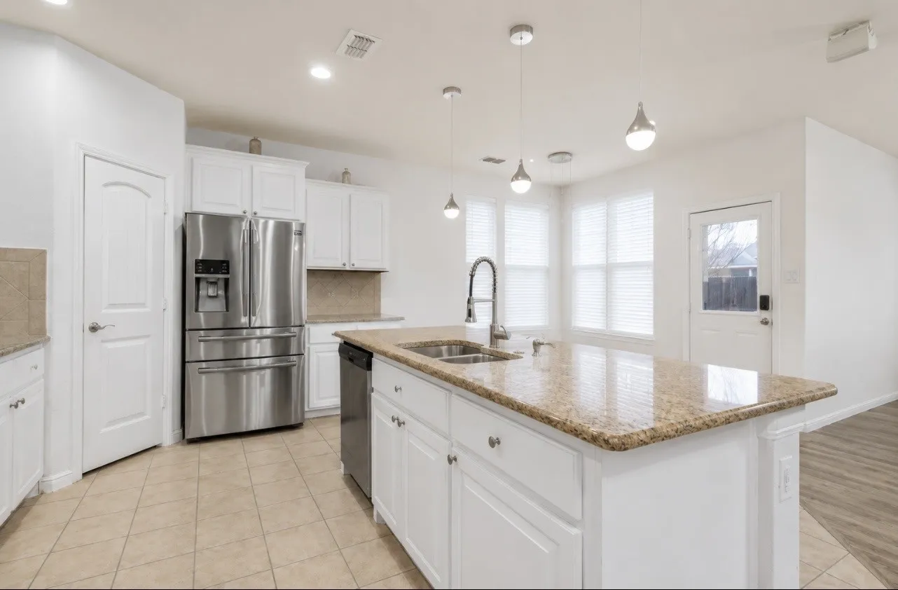 Single Family Residence For Rent in Denton County , 320 Grassland Drive, Denton, Texas 76210, 4 Bedroom, 2 Bathroom, 2 Garage spaces, 1,656 Sqft, built in 2018, mls#21405483, Real Estate Agent in Denton, Homes For Rent in Denton county, Homes For Rent in Denton, Realtor in Denton Texas, Real Estate Brokerage Independent Realty Texas, Luminita Cordes Realtor