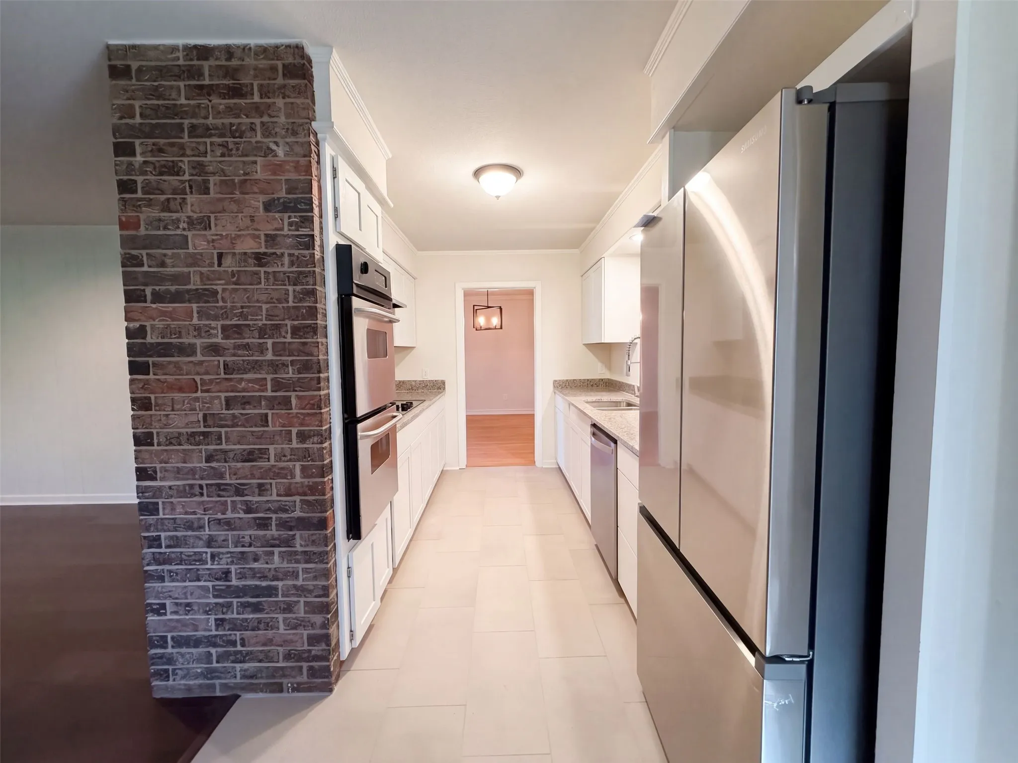 Single Family Residence For Sale in Hunt County , 607 Turtle Creek Drive, Greenville, Texas 75402, 4 Bedroom, 3 Bathroom, 2 Garage spaces, 2,146 Sqft, built in 1965, mls#21404983, Real Estate Agent in Greenville, Homes For Sale in Hunt county, Homes For Sale in Greenville, Realtor in Greenville Texas, Real Estate Brokerage Independent Realty Texas, Luminita Cordes Realtor