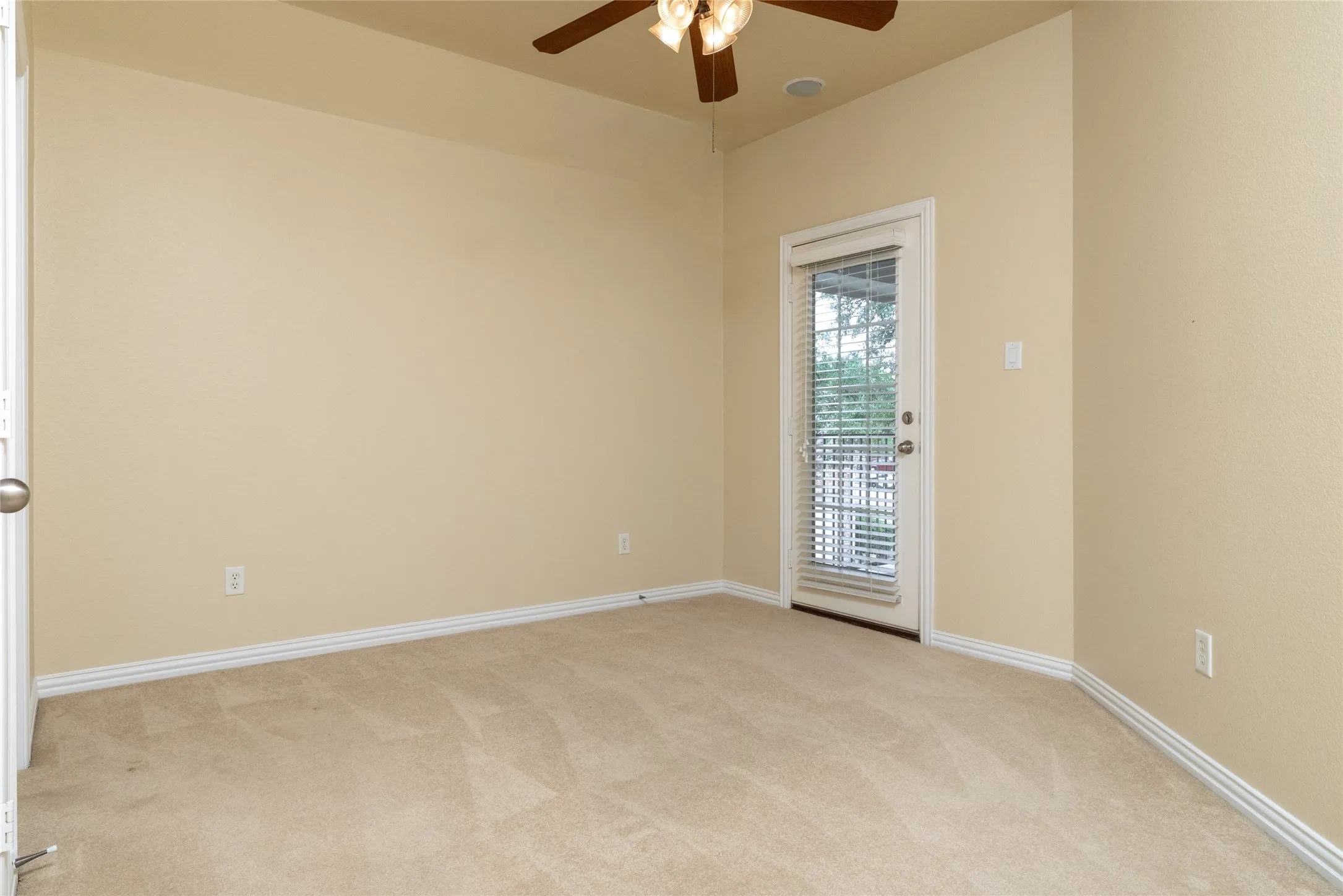 Bedroom adjacent to balcony