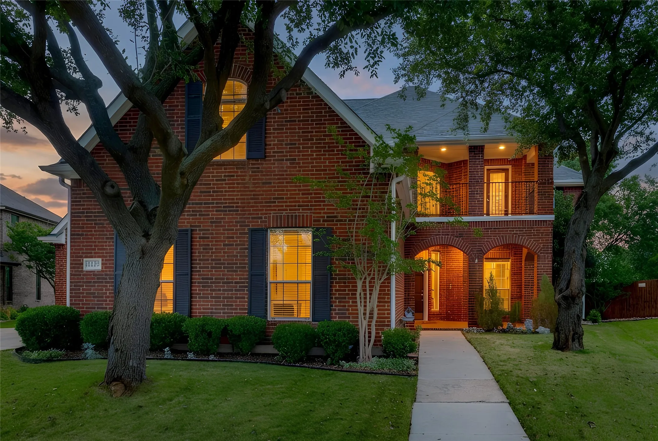Single Family Residence For Sale in Tarrant County , 4136 Willingham Court, Fort Worth, Texas 76244, 5 Bedroom, 4 Bathroom, 3 Garage spaces, 4,043 Sqft, built in 2002, mls#21405485, Real Estate Agent in Fort Worth, Homes For Sale in Tarrant county, Homes For Sale in Fort Worth, Realtor in Fort Worth Texas, Real Estate Brokerage Independent Realty Texas, Luminita Cordes Realtor