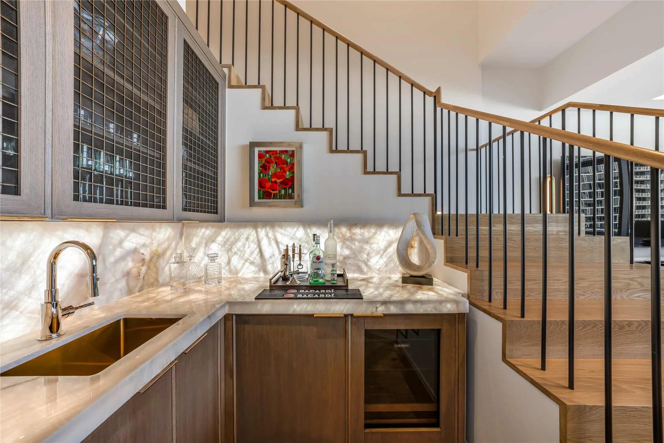 Condominium For Sale in Dallas County , 2408 Victory Park Lane 1442, Dallas, Texas 75219, 2 Bedroom, 3 Bathroom, 2 Garage spaces, 2,435 Sqft, built in 2005, mls#21404134, Real Estate Agent in Dallas, Homes For Sale in Dallas county, Homes For Sale in Dallas, Realtor in Dallas Texas, Real Estate Brokerage Independent Realty Texas, Luminita Cordes Realtor