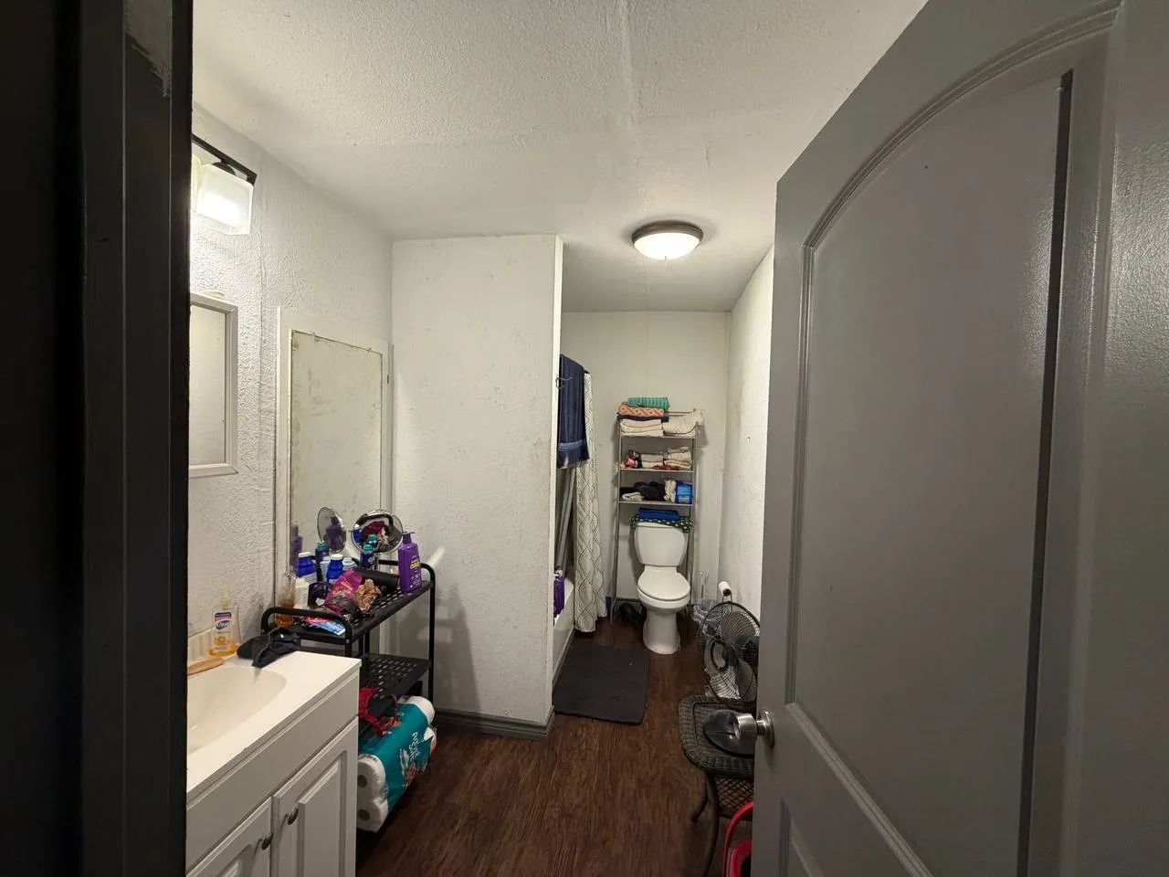 Single Family Residence For Sale in Nolan County , 406 E 12th Street, Sweetwater, Texas 79556, 2 Bedroom, 1 Bathroom, 2 Garage spaces, 938 Sqft, built in 1990, mls#21405487, Real Estate Agent in Sweetwater, Homes For Sale in Nolan county, Homes For Sale in Sweetwater, Realtor in Sweetwater Texas, Real Estate Brokerage Independent Realty Texas, Luminita Cordes Realtor