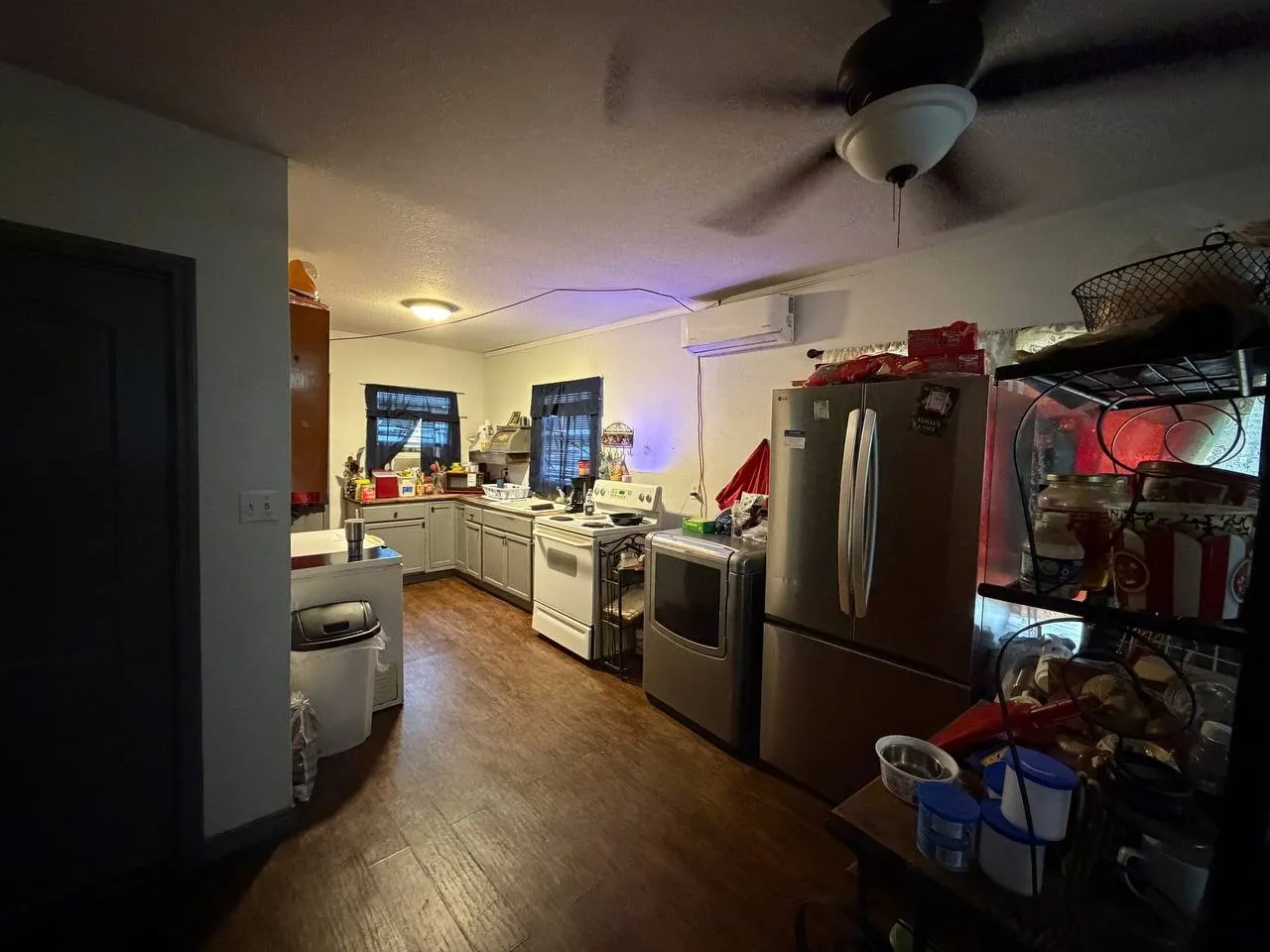 Single Family Residence For Sale in Nolan County , 406 E 12th Street, Sweetwater, Texas 79556, 2 Bedroom, 1 Bathroom, 2 Garage spaces, 938 Sqft, built in 1990, mls#21405487, Real Estate Agent in Sweetwater, Homes For Sale in Nolan county, Homes For Sale in Sweetwater, Realtor in Sweetwater Texas, Real Estate Brokerage Independent Realty Texas, Luminita Cordes Realtor