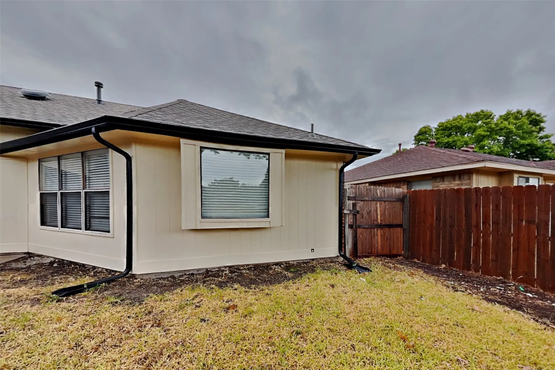 Single Family Residence For Rent in Dallas County , 3408 Beech Street, Rowlett, Texas 75089, 3 Bedroom, 2 Bathroom, 2 Garage spaces, 1,720 Sqft, built in 1986, mls#21404582, Real Estate Agent in Rowlett, Homes For Rent in Dallas county, Homes For Rent in Rowlett, Realtor in Rowlett Texas, Real Estate Brokerage Independent Realty Texas, Luminita Cordes Realtor