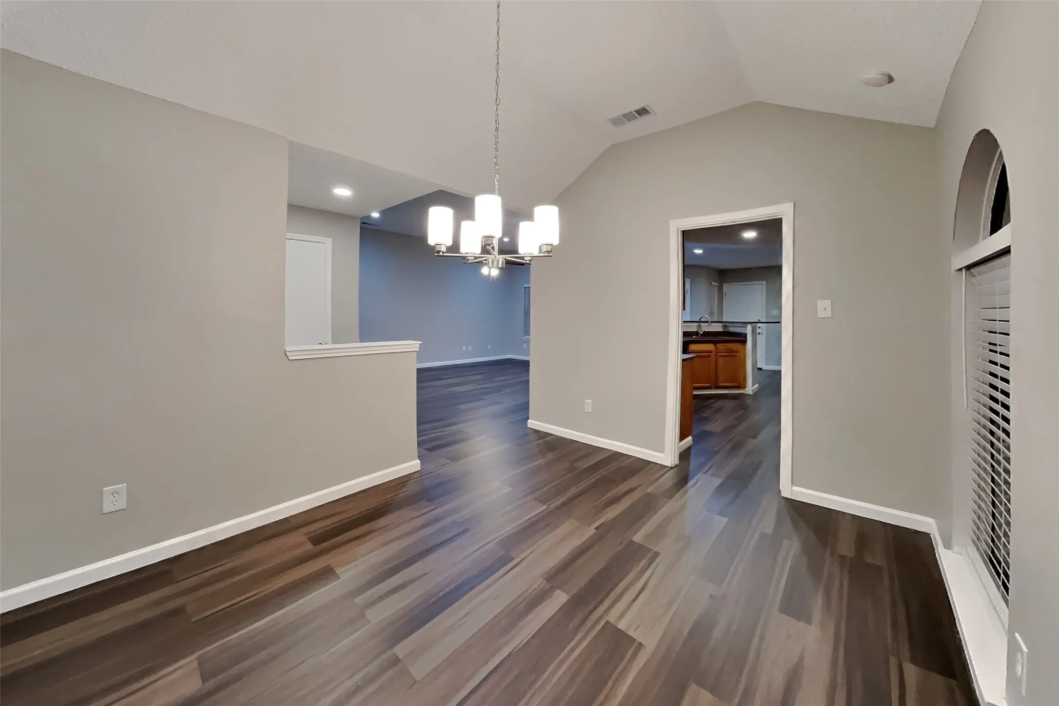 Single Family Residence For Rent in Dallas County , 3408 Beech Street, Rowlett, Texas 75089, 3 Bedroom, 2 Bathroom, 2 Garage spaces, 1,720 Sqft, built in 1986, mls#21404582, Real Estate Agent in Rowlett, Homes For Rent in Dallas county, Homes For Rent in Rowlett, Realtor in Rowlett Texas, Real Estate Brokerage Independent Realty Texas, Luminita Cordes Realtor