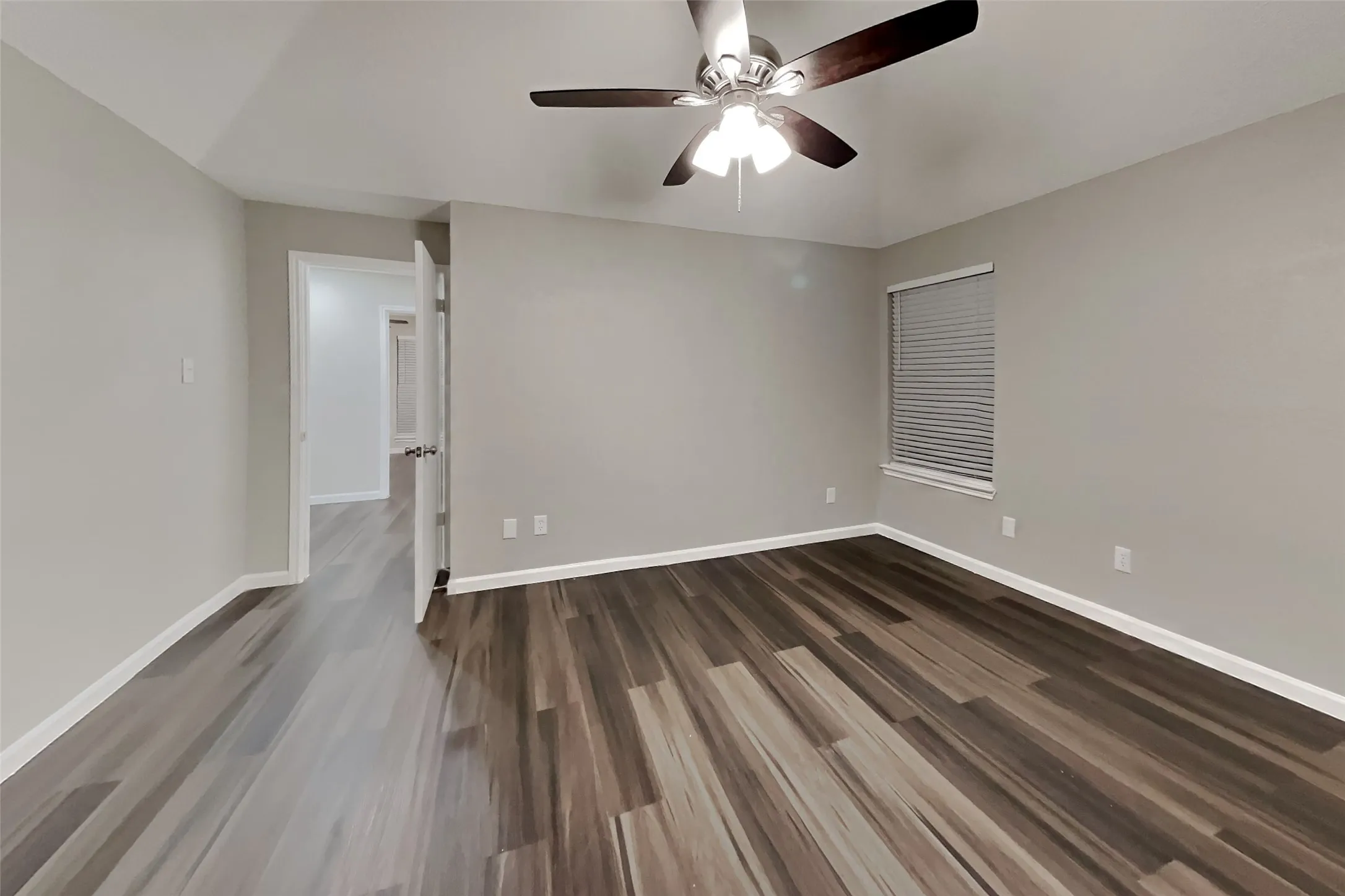 Single Family Residence For Rent in Dallas County , 3408 Beech Street, Rowlett, Texas 75089, 3 Bedroom, 2 Bathroom, 2 Garage spaces, 1,720 Sqft, built in 1986, mls#21404582, Real Estate Agent in Rowlett, Homes For Rent in Dallas county, Homes For Rent in Rowlett, Realtor in Rowlett Texas, Real Estate Brokerage Independent Realty Texas, Luminita Cordes Realtor