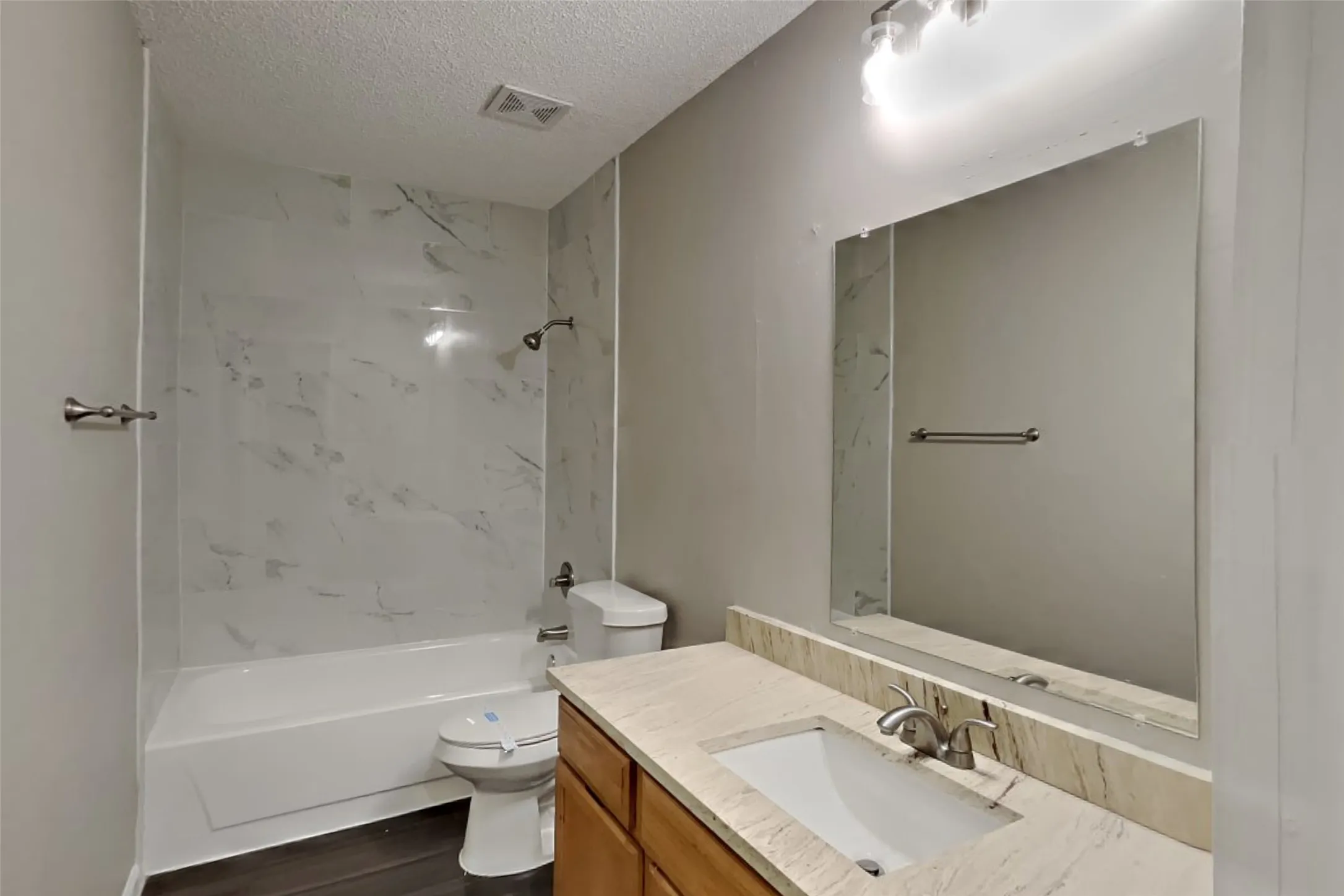 Single Family Residence For Rent in Dallas County , 3408 Beech Street, Rowlett, Texas 75089, 3 Bedroom, 2 Bathroom, 2 Garage spaces, 1,720 Sqft, built in 1986, mls#21404582, Real Estate Agent in Rowlett, Homes For Rent in Dallas county, Homes For Rent in Rowlett, Realtor in Rowlett Texas, Real Estate Brokerage Independent Realty Texas, Luminita Cordes Realtor