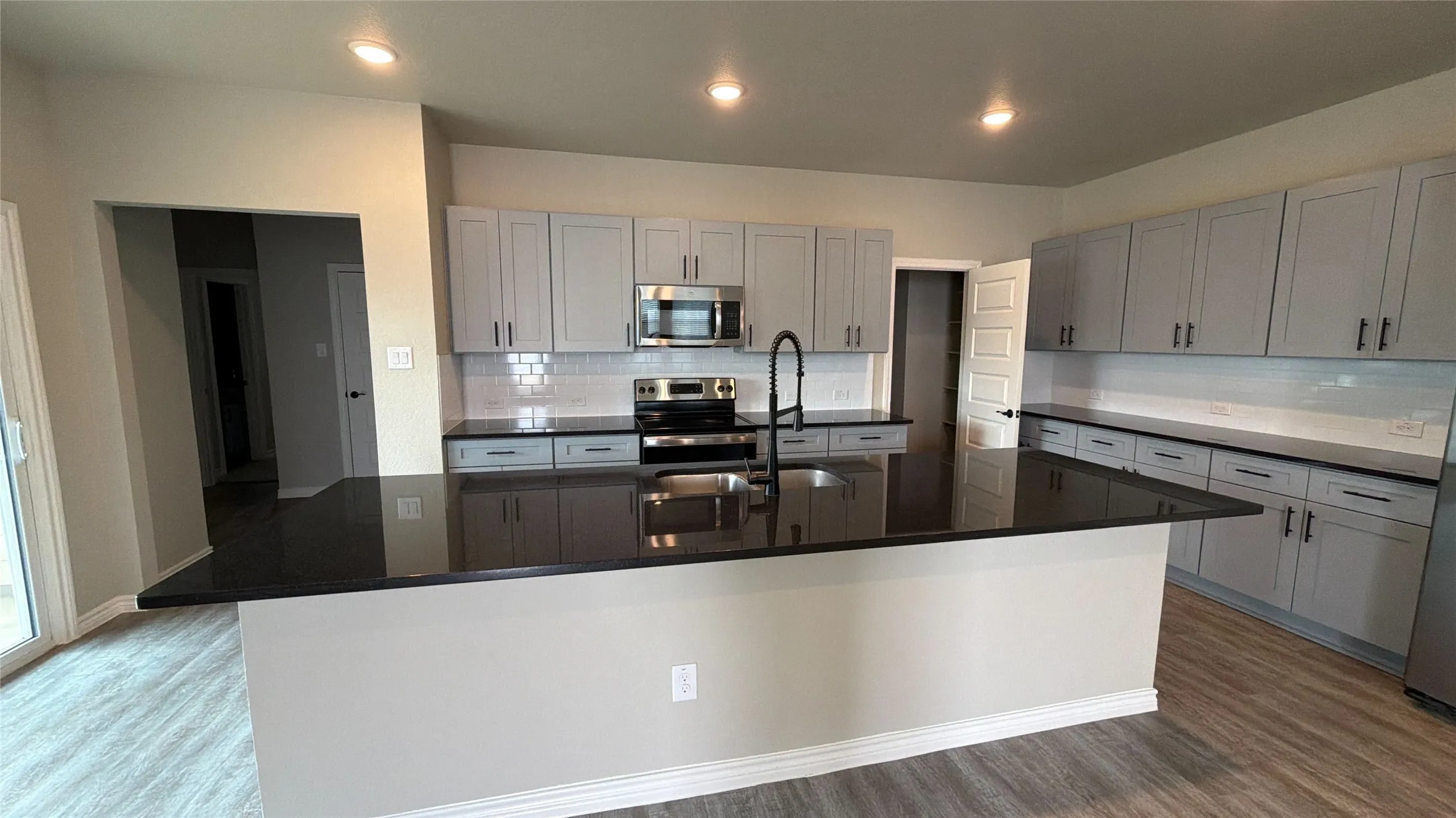 Single Family Residence For Rent in Denton County , 604 Vine Street 144, Argyle, Texas 76226, 4 Bedroom, 4 Bathroom, 2 Garage spaces, 2,430 Sqft, built in 2022, mls#21405488, Real Estate Agent in Argyle, Homes For Rent in Denton county, Homes For Rent in Argyle, Realtor in Argyle Texas, Real Estate Brokerage Independent Realty Texas, Luminita Cordes Realtor