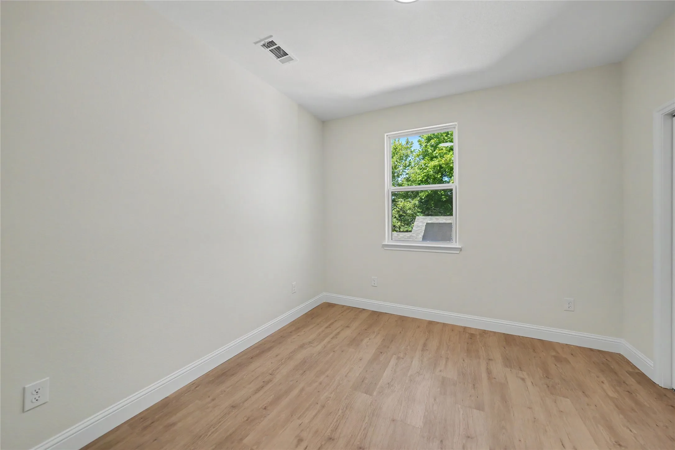 Duplex For Rent in Tarrant County , 819 Stamp Avenue, Fort Worth, Texas 76114, 4 Bedroom, 3 Bathroom, 1 Garage spaces, 1,708 Sqft, built in 2025, mls#21404689, Real Estate Agent in Fort Worth, Homes For Rent in Tarrant county, Homes For Rent in Fort Worth, Realtor in Fort Worth Texas, Real Estate Brokerage Independent Realty Texas, Luminita Cordes Realtor