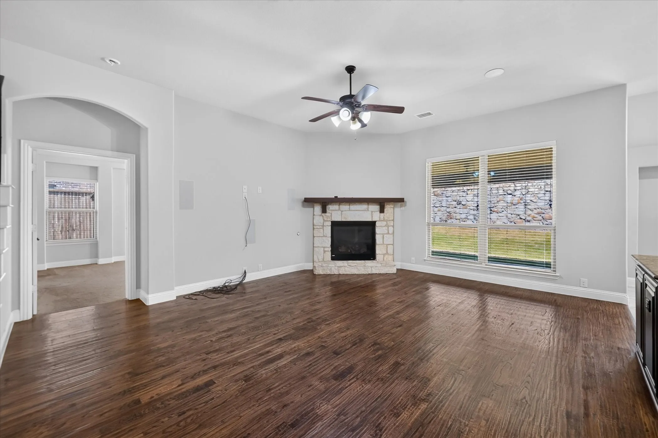 Single Family Residence For Rent in Collin County , 911 Birchwood Drive, Wylie, Texas 75098, 4 Bedroom, 3 Bathroom, 2 Garage spaces, 3,280 Sqft, built in 2016, mls#21405490, Real Estate Agent in Wylie, Homes For Rent in Collin county, Homes For Rent in Wylie, Realtor in Wylie Texas, Real Estate Brokerage Independent Realty Texas, Luminita Cordes Realtor