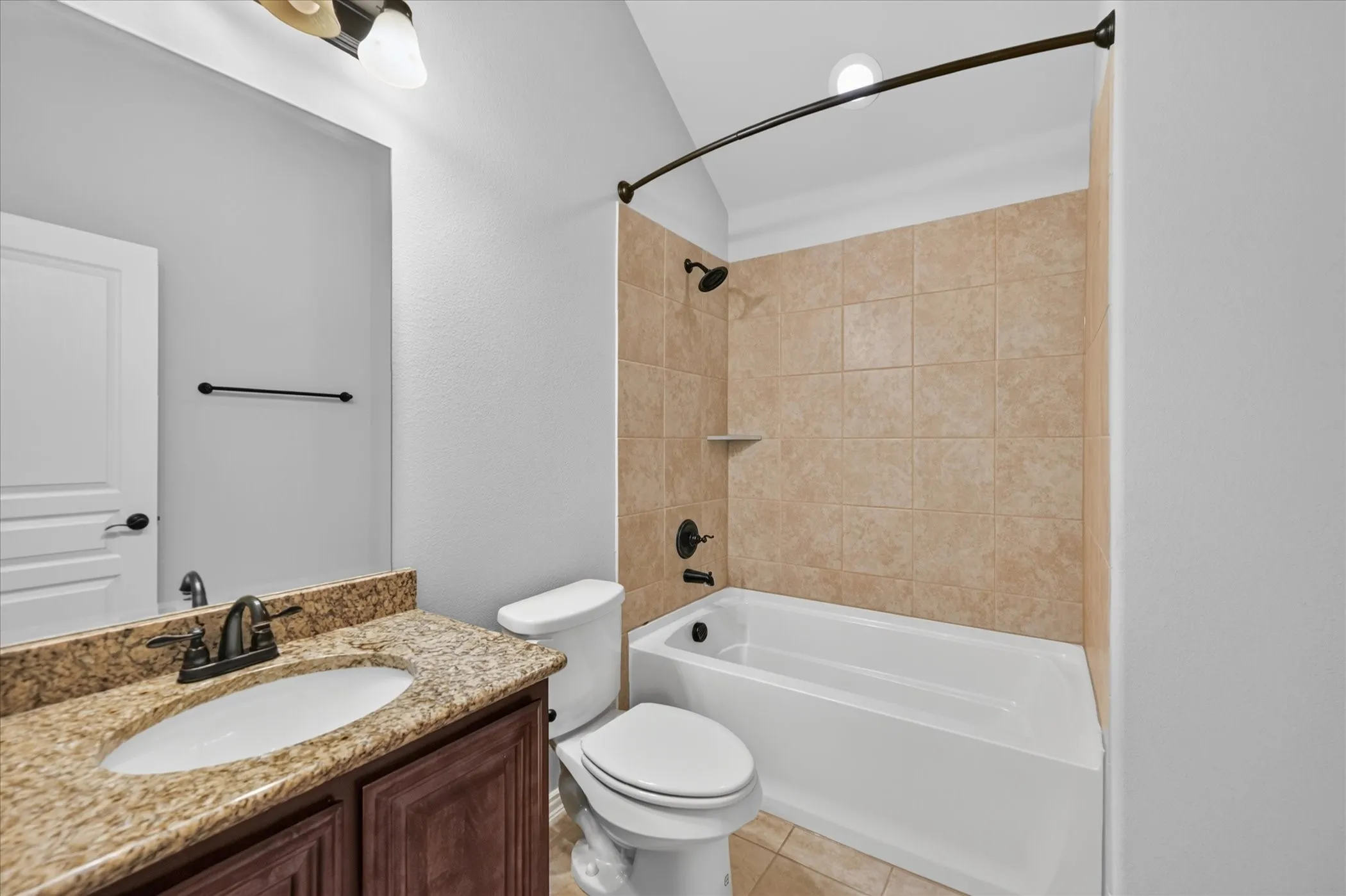 Single Family Residence For Rent in Collin County , 911 Birchwood Drive, Wylie, Texas 75098, 4 Bedroom, 3 Bathroom, 2 Garage spaces, 3,280 Sqft, built in 2016, mls#21405490, Real Estate Agent in Wylie, Homes For Rent in Collin county, Homes For Rent in Wylie, Realtor in Wylie Texas, Real Estate Brokerage Independent Realty Texas, Luminita Cordes Realtor