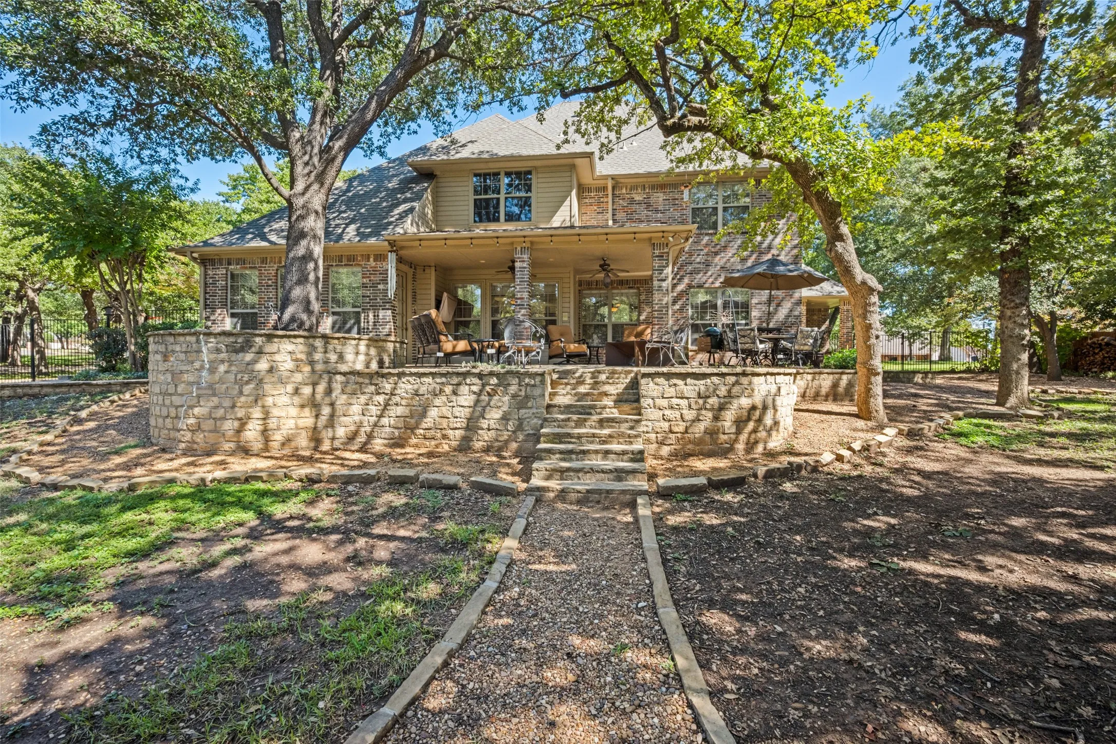 Single Family Residence For Sale in Denton County , 3824 La Mancha Lane, Denton, Texas 76205, 5 Bedroom, 5 Bathroom, 3 Garage spaces, 4,779 Sqft, built in 1999, mls#21404529, Real Estate Agent in Denton, Homes For Sale in Denton county, Homes For Sale in Denton, Realtor in Denton Texas, Real Estate Brokerage Independent Realty Texas, Luminita Cordes Realtor