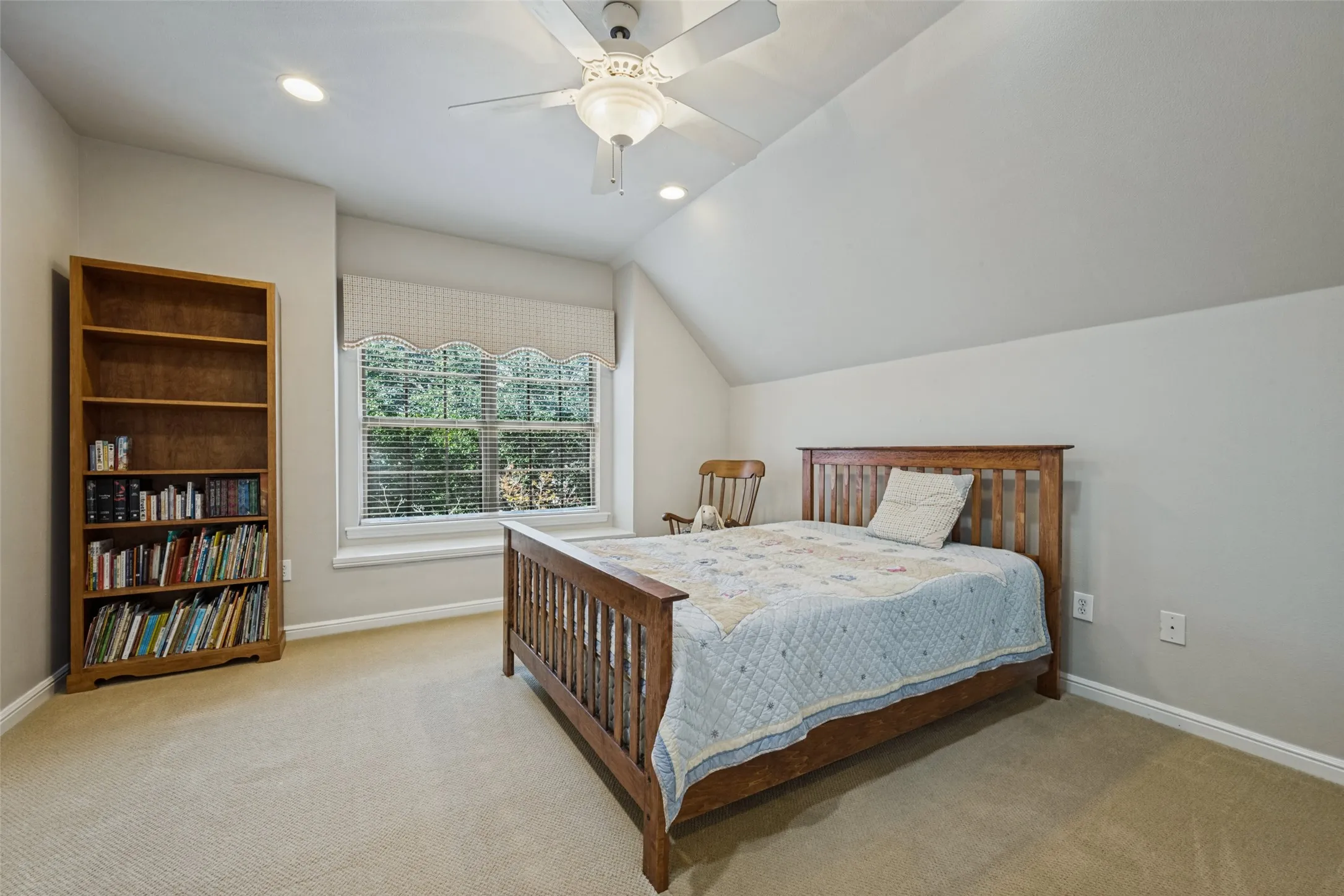 Single Family Residence For Sale in Denton County , 3824 La Mancha Lane, Denton, Texas 76205, 5 Bedroom, 5 Bathroom, 3 Garage spaces, 4,779 Sqft, built in 1999, mls#21404529, Real Estate Agent in Denton, Homes For Sale in Denton county, Homes For Sale in Denton, Realtor in Denton Texas, Real Estate Brokerage Independent Realty Texas, Luminita Cordes Realtor