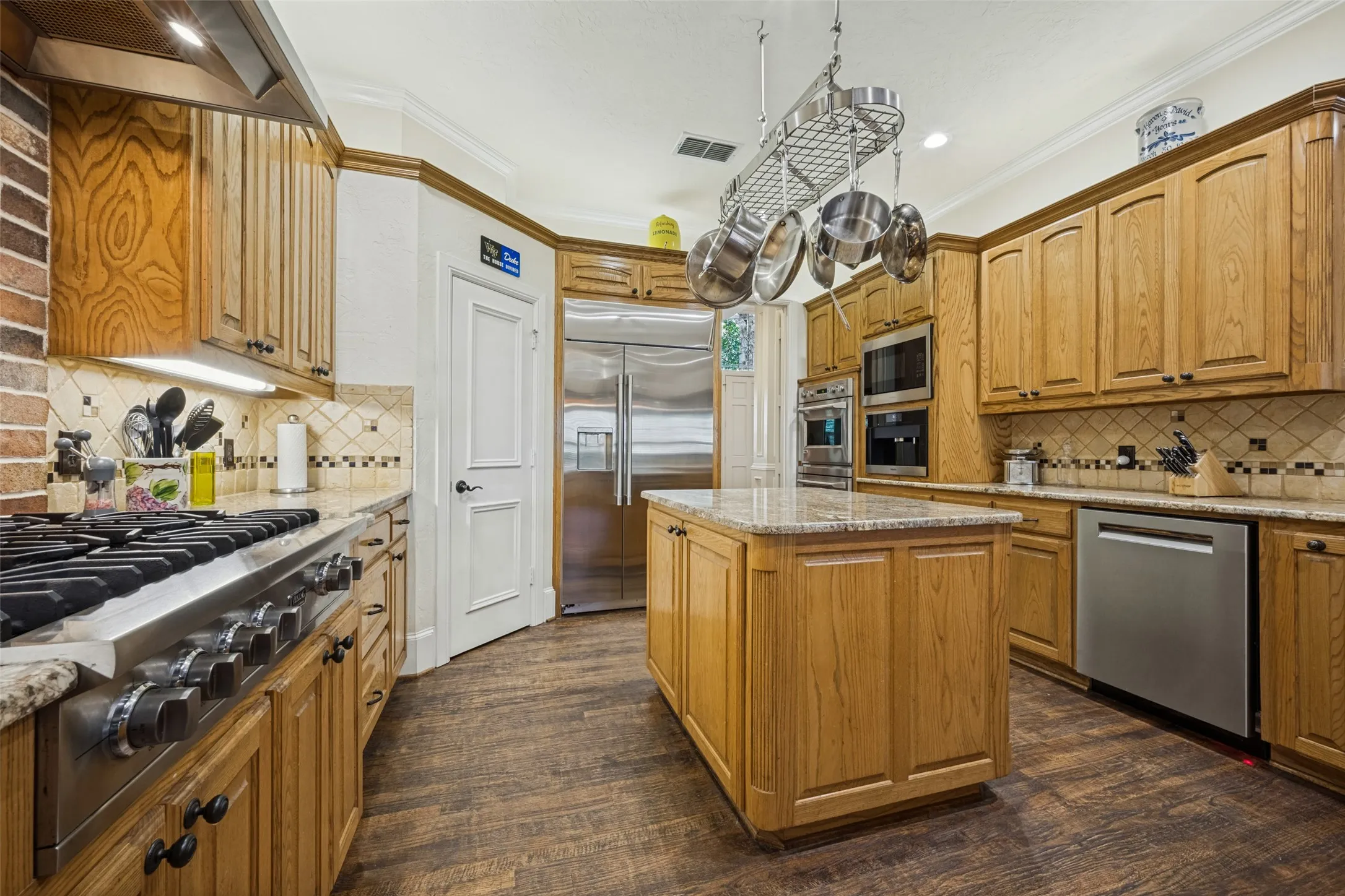 Single Family Residence For Sale in Denton County , 3824 La Mancha Lane, Denton, Texas 76205, 5 Bedroom, 5 Bathroom, 3 Garage spaces, 4,779 Sqft, built in 1999, mls#21404529, Real Estate Agent in Denton, Homes For Sale in Denton county, Homes For Sale in Denton, Realtor in Denton Texas, Real Estate Brokerage Independent Realty Texas, Luminita Cordes Realtor