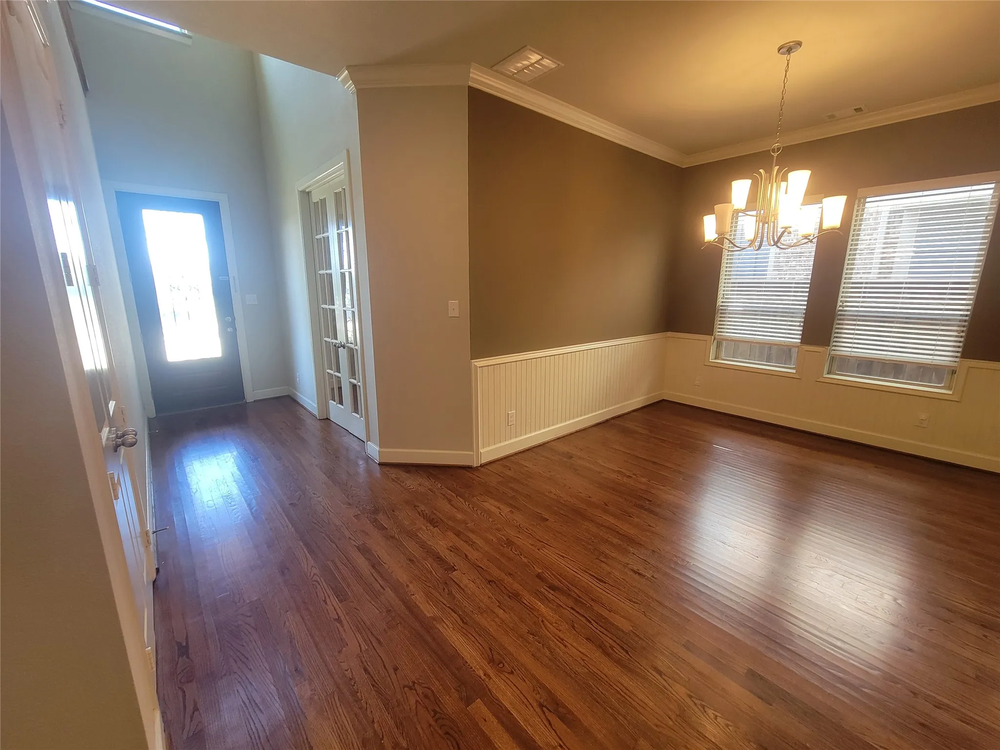Single Family Residence For Rent in Tarrant County , 1023 Winter Fire Way, Arlington, Texas 76005, 5 Bedroom, 4 Bathroom, 2 Garage spaces, 3,566 Sqft, built in 2014, mls#21402861, Real Estate Agent in Arlington, Homes For Rent in Tarrant county, Homes For Rent in Arlington, Realtor in Arlington Texas, Real Estate Brokerage Independent Realty Texas, Luminita Cordes Realtor