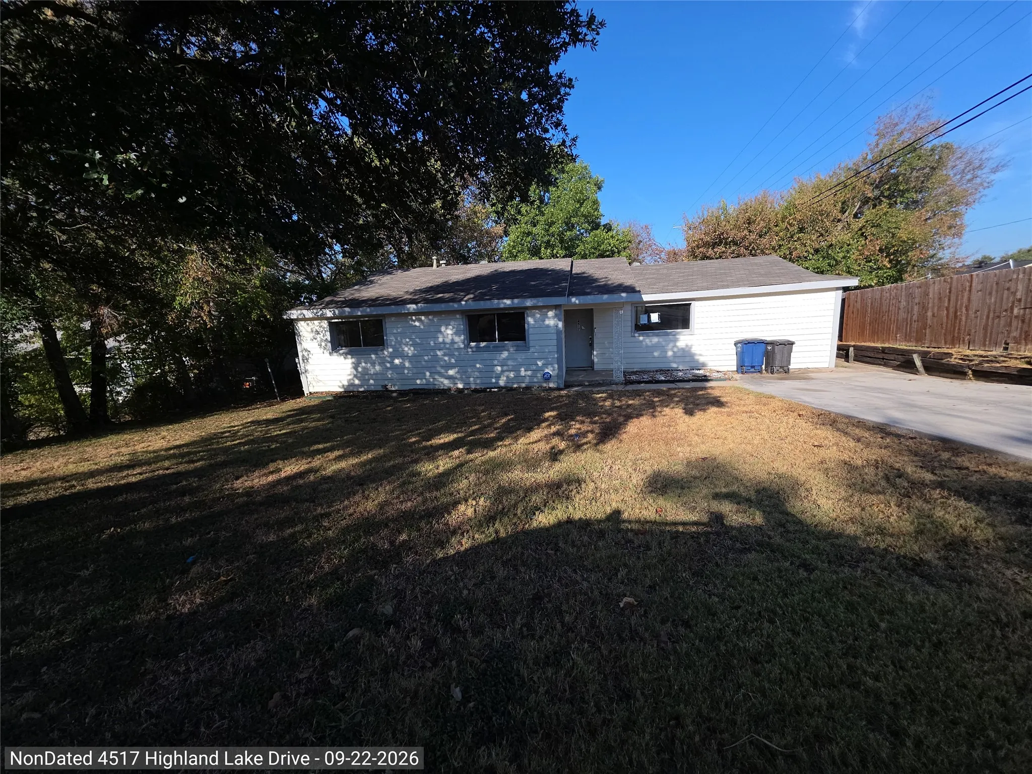 Single Family Residence For Sale in Tarrant County , 4517 Highland Lake Drive, Lake Worth, Texas 76135, 3 Bedroom, 1 Bathroom, Garage spaces, 1,546 Sqft, built in 1959, mls#21403826, Real Estate Agent in Lake Worth, Homes For Sale in Tarrant county, Homes For Sale in Lake Worth, Realtor in Lake Worth Texas, Real Estate Brokerage Independent Realty Texas, Luminita Cordes Realtor