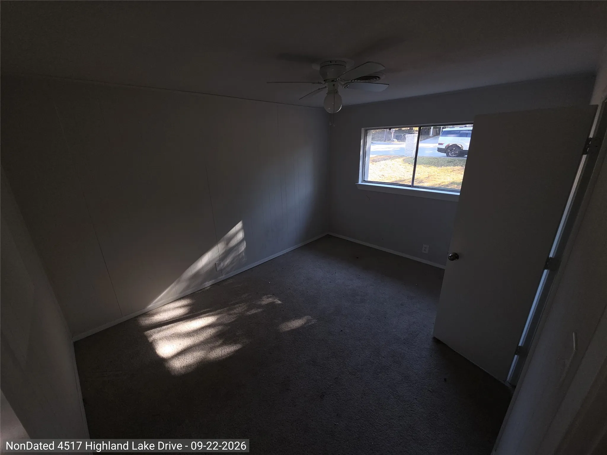 Single Family Residence For Sale in Tarrant County , 4517 Highland Lake Drive, Lake Worth, Texas 76135, 3 Bedroom, 1 Bathroom, Garage spaces, 1,546 Sqft, built in 1959, mls#21403826, Real Estate Agent in Lake Worth, Homes For Sale in Tarrant county, Homes For Sale in Lake Worth, Realtor in Lake Worth Texas, Real Estate Brokerage Independent Realty Texas, Luminita Cordes Realtor