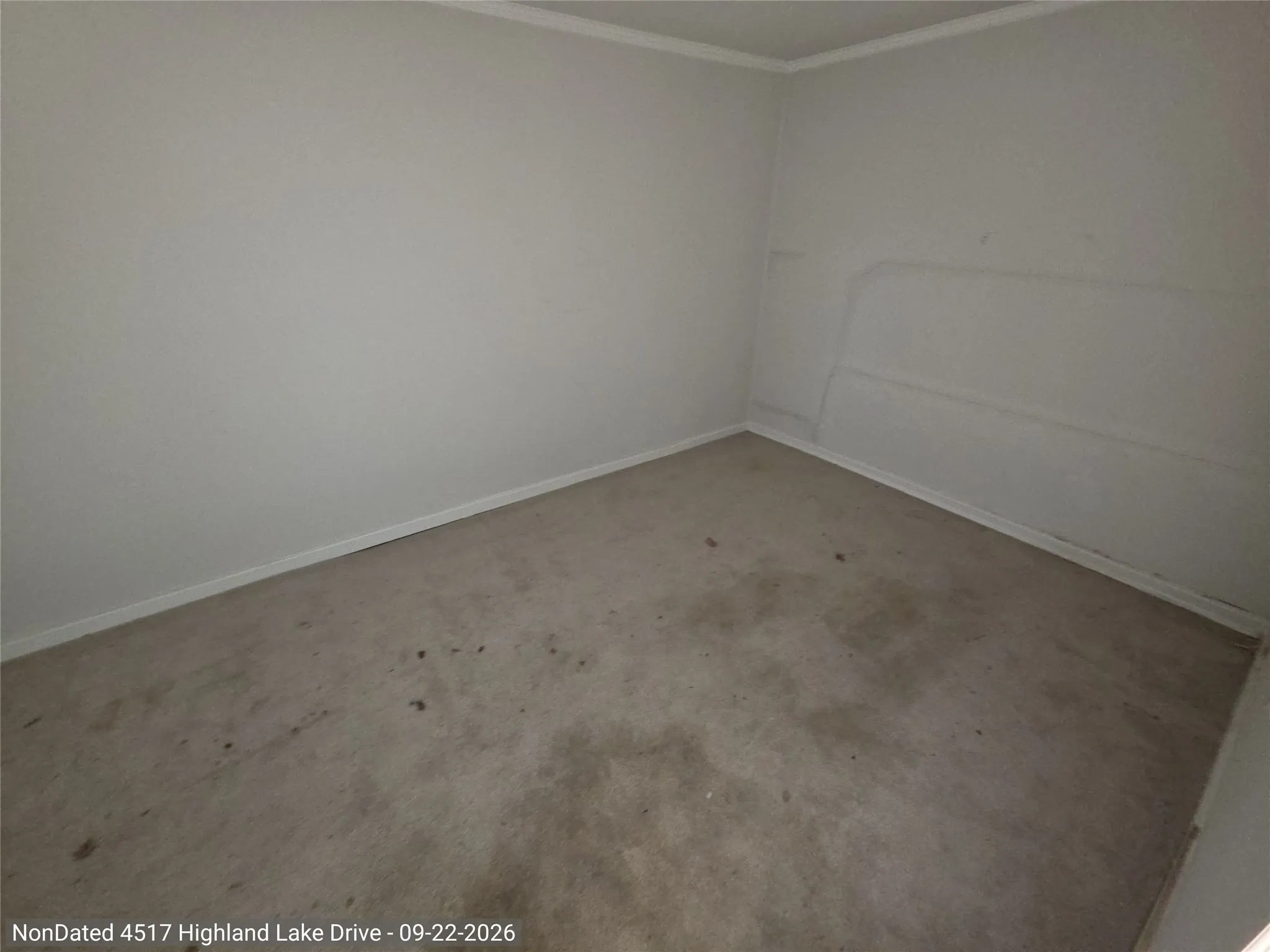 Single Family Residence For Sale in Tarrant County , 4517 Highland Lake Drive, Lake Worth, Texas 76135, 3 Bedroom, 1 Bathroom, Garage spaces, 1,546 Sqft, built in 1959, mls#21403826, Real Estate Agent in Lake Worth, Homes For Sale in Tarrant county, Homes For Sale in Lake Worth, Realtor in Lake Worth Texas, Real Estate Brokerage Independent Realty Texas, Luminita Cordes Realtor