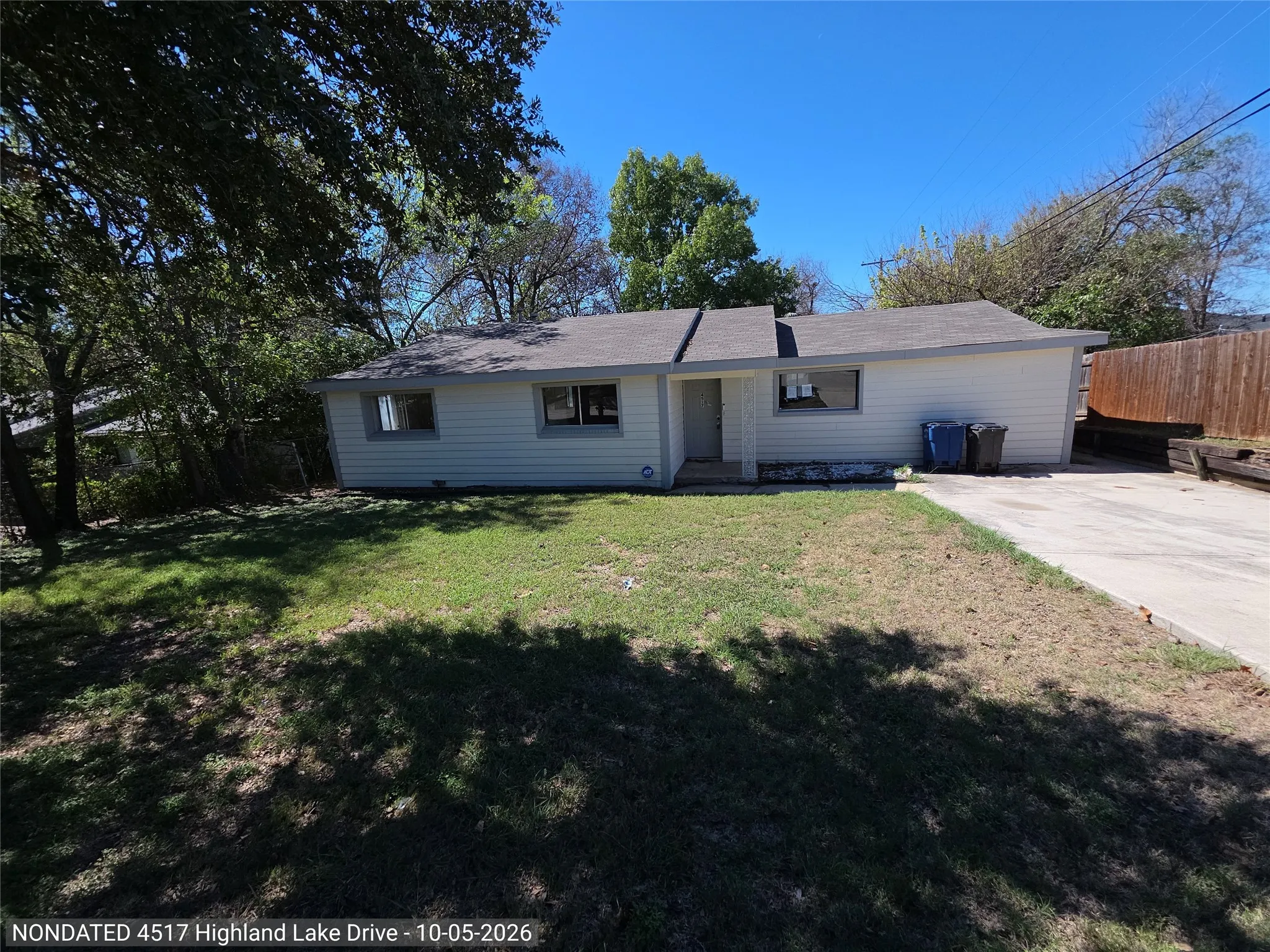 Single Family Residence For Sale in Tarrant County , 4517 Highland Lake Drive, Lake Worth, Texas 76135, 3 Bedroom, 1 Bathroom, Garage spaces, 1,546 Sqft, built in 1959, mls#21403826, Real Estate Agent in Lake Worth, Homes For Sale in Tarrant county, Homes For Sale in Lake Worth, Realtor in Lake Worth Texas, Real Estate Brokerage Independent Realty Texas, Luminita Cordes Realtor