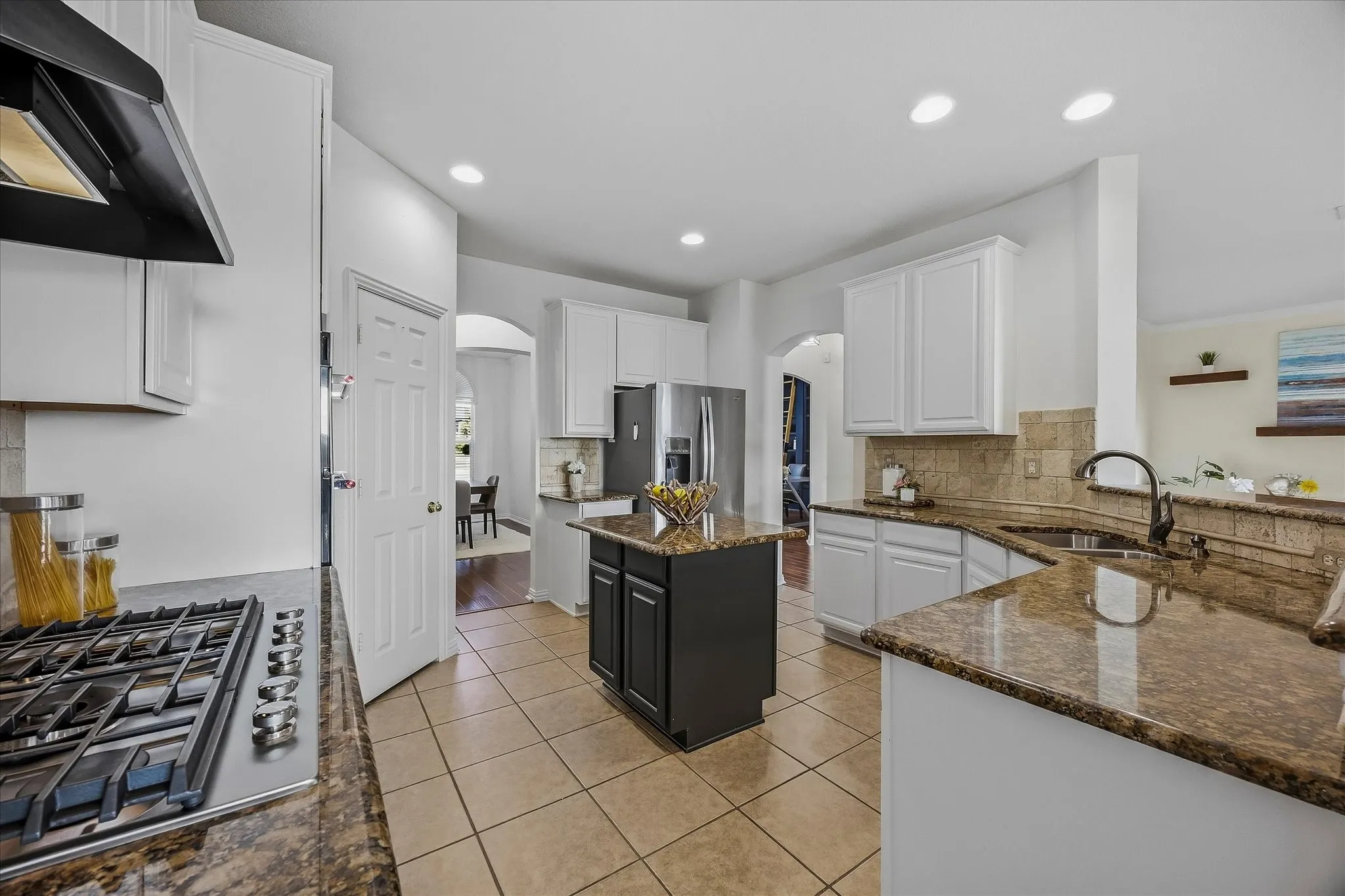 Single Family Residence For Sale in Dallas County , 4102 Stone Haven Drive, Garland, Texas 75043, 4 Bedroom, 3 Bathroom, 2 Garage spaces, 3,156 Sqft, built in 2003, mls#21405496, Real Estate Agent in Garland, Homes For Sale in Dallas county, Homes For Sale in Garland, Realtor in Garland Texas, Real Estate Brokerage Independent Realty Texas, Luminita Cordes Realtor