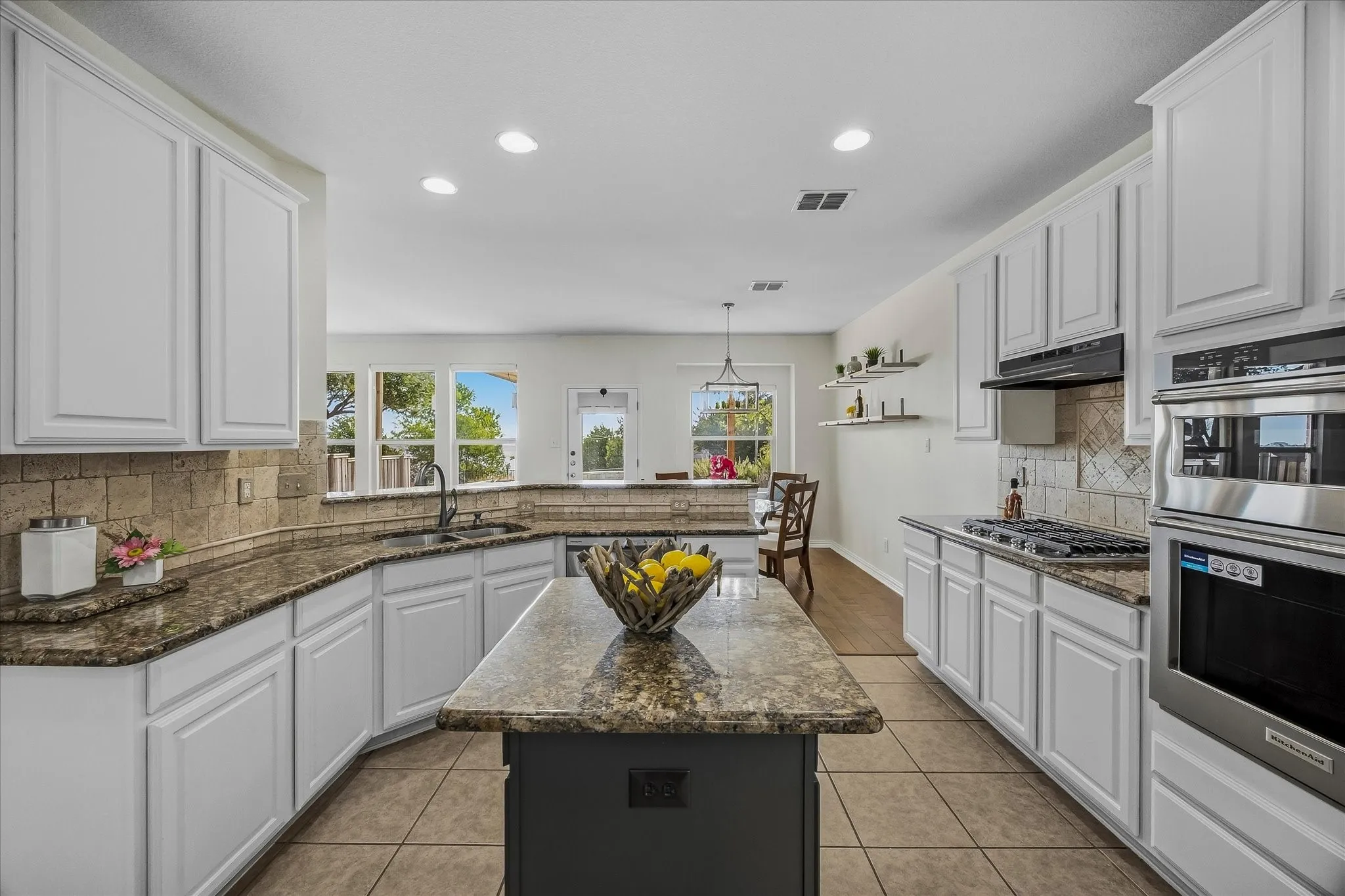 Single Family Residence For Sale in Dallas County , 4102 Stone Haven Drive, Garland, Texas 75043, 4 Bedroom, 3 Bathroom, 2 Garage spaces, 3,156 Sqft, built in 2003, mls#21405496, Real Estate Agent in Garland, Homes For Sale in Dallas county, Homes For Sale in Garland, Realtor in Garland Texas, Real Estate Brokerage Independent Realty Texas, Luminita Cordes Realtor