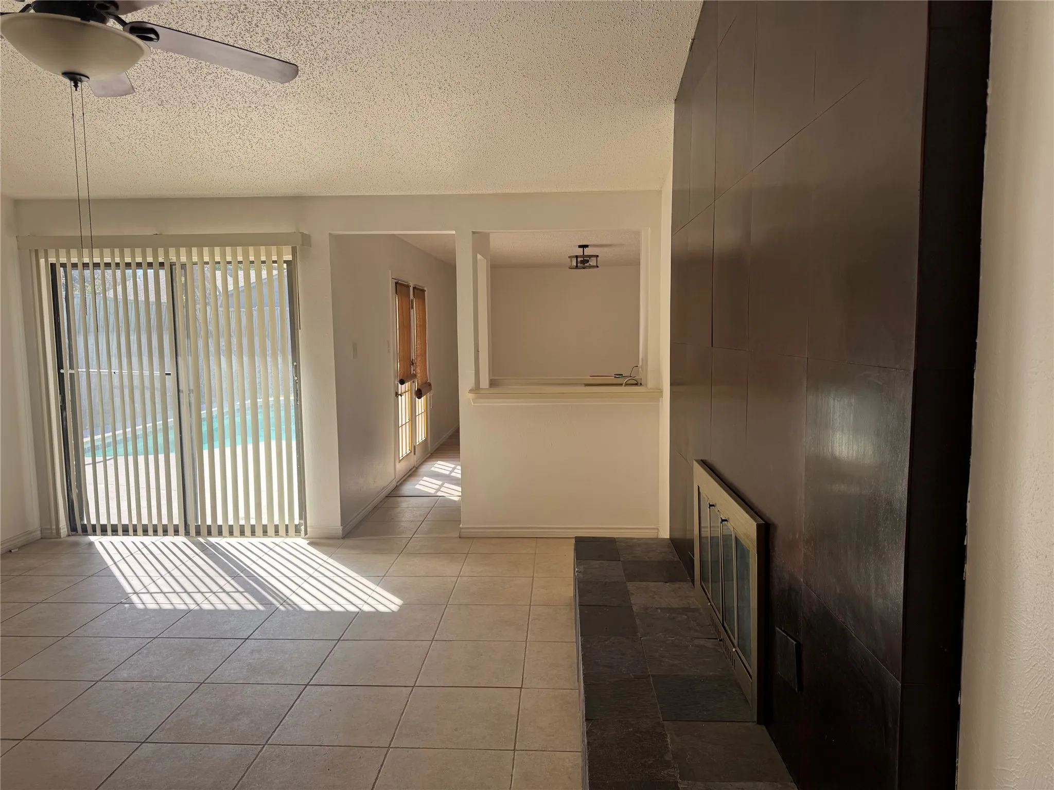 Single Family Residence For Rent in Dallas County , 1715 Carolyn Way, Richardson, Texas 75081, 3 Bedroom, 2 Bathroom, 2 Garage spaces, 1,827 Sqft, built in 1979, mls#21405352, Real Estate Agent in Richardson, Homes For Rent in Dallas county, Homes For Rent in Richardson, Realtor in Richardson Texas, Real Estate Brokerage Independent Realty Texas, Luminita Cordes Realtor